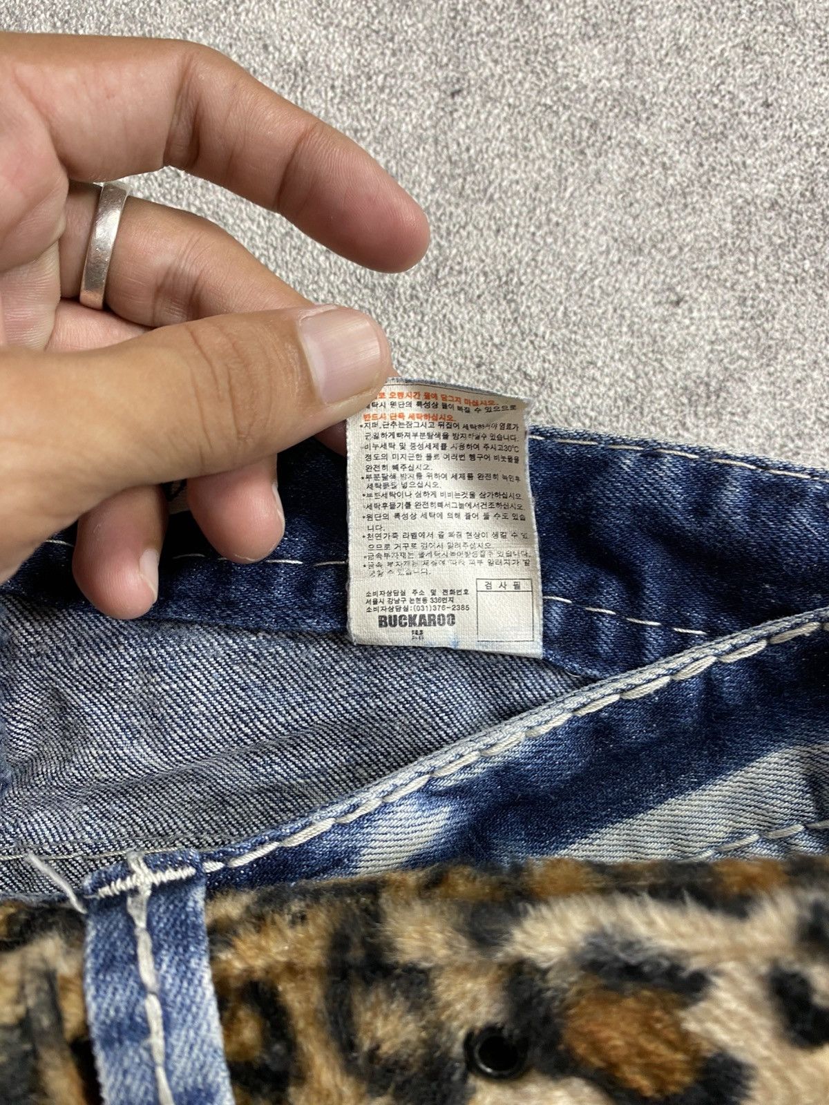 If Six Was Nine × Japanese Brand × Le Grande Bleu (L.G.B.) 2000s Buckaroo Flare Washed Jean Pant Size US 29 - 5 Thumbnail