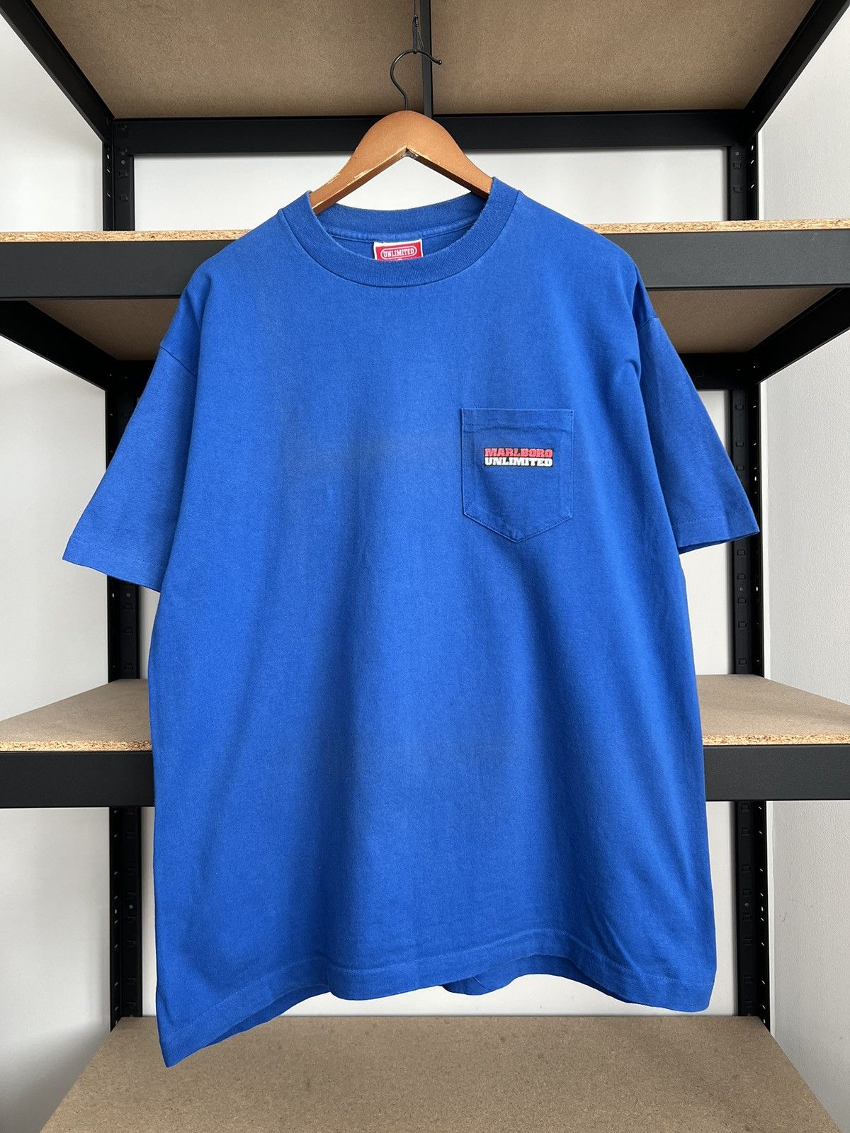 Marlboro Vintage 90s Marlboro Unlimited Wolf Pocket Blue T-shirt Size US XL / EU 56 / 4 - 2 Thumbnail