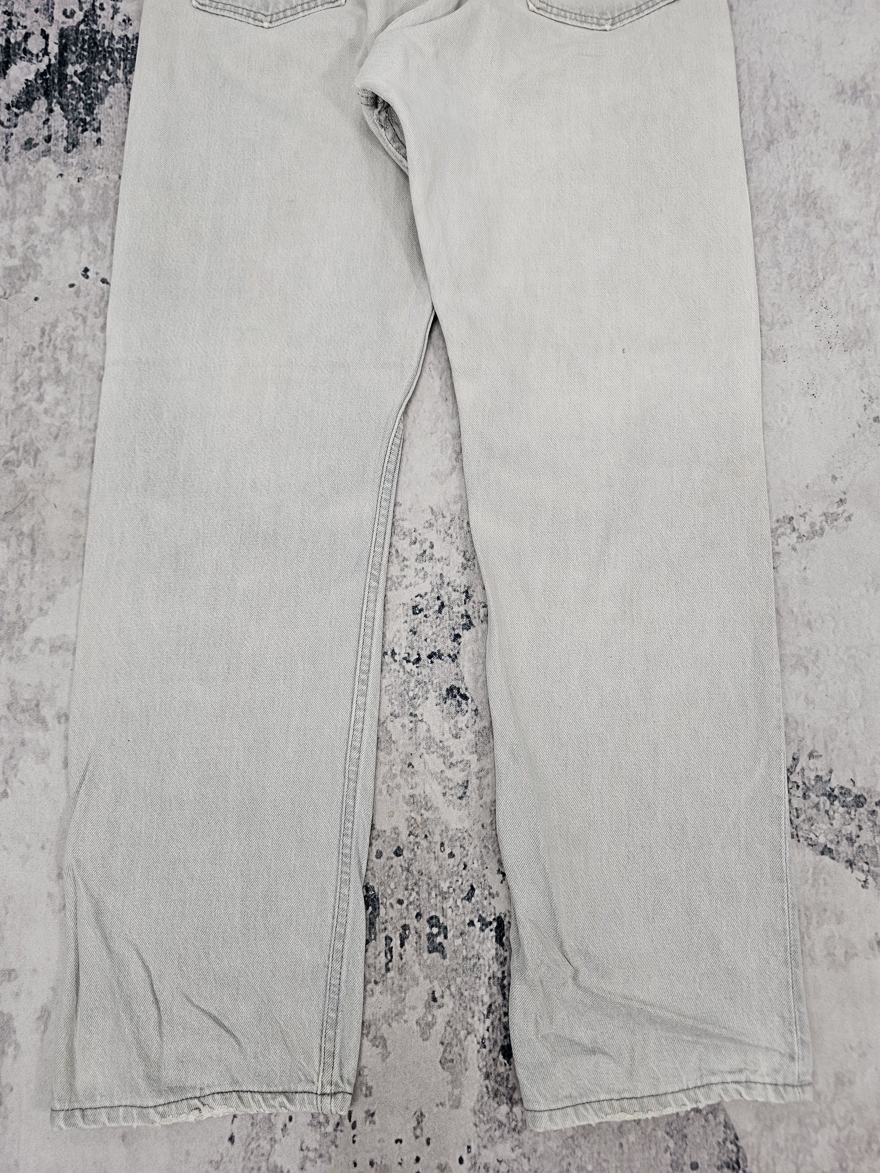 Levi's Vintage Clothing Vtg 90's LEVIS 501 Light Gray Stain Jeans Made In USA L0587 Size US 34 / EU 50 - 4 Thumbnail