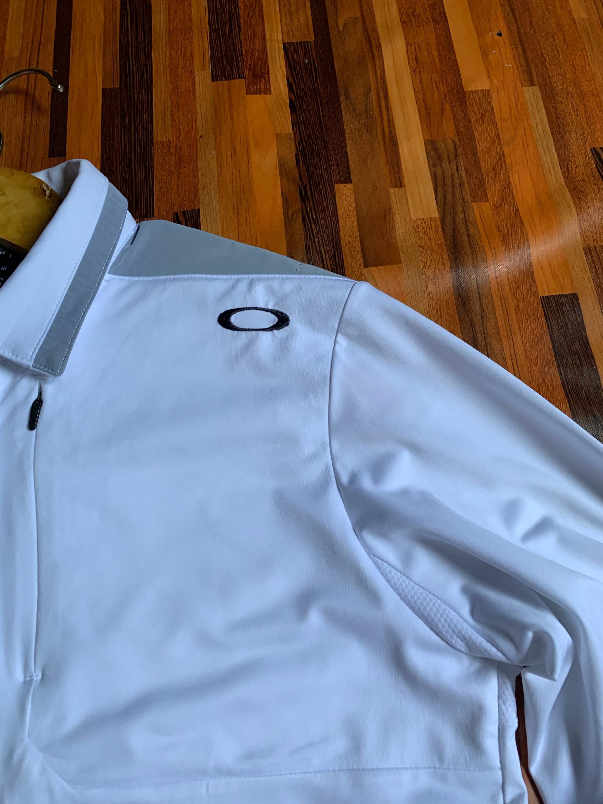 Oakley Oakley O Logo Long Sleeve Collared Polo Shirt made vietnam Size US M / EU 48-50 / 2 - 13 Thumbnail