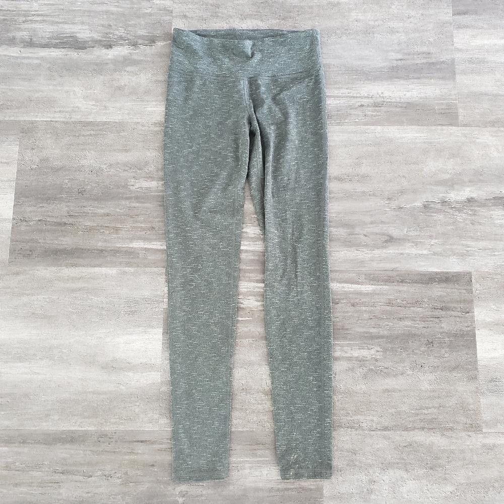 Designer Olive Heathered C9 High Waisted Athletic Legging Size 28" / US 6 / IT 42 - 1 Thumbnail