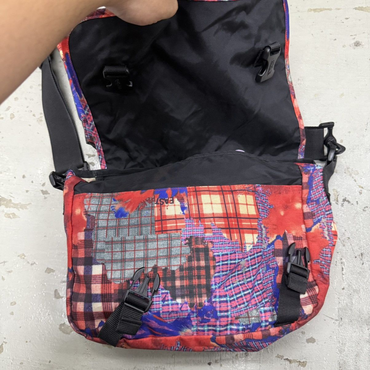Eastpak Satoshi Nakamoto Style Eastpak Patchwork Crossbody Bag Size ONE SIZE - 6 Thumbnail