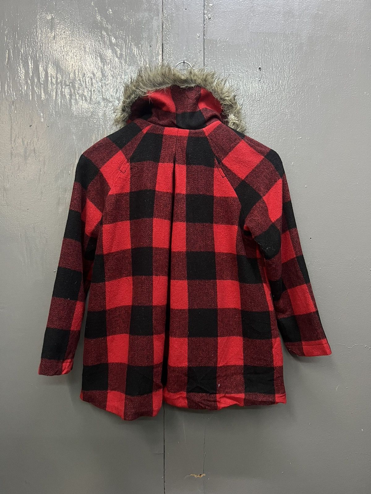 Old Navy Old Navy Red Plaid Faux Fur Collar Jacket Size S / US 4 / IT 40 - 4 Thumbnail