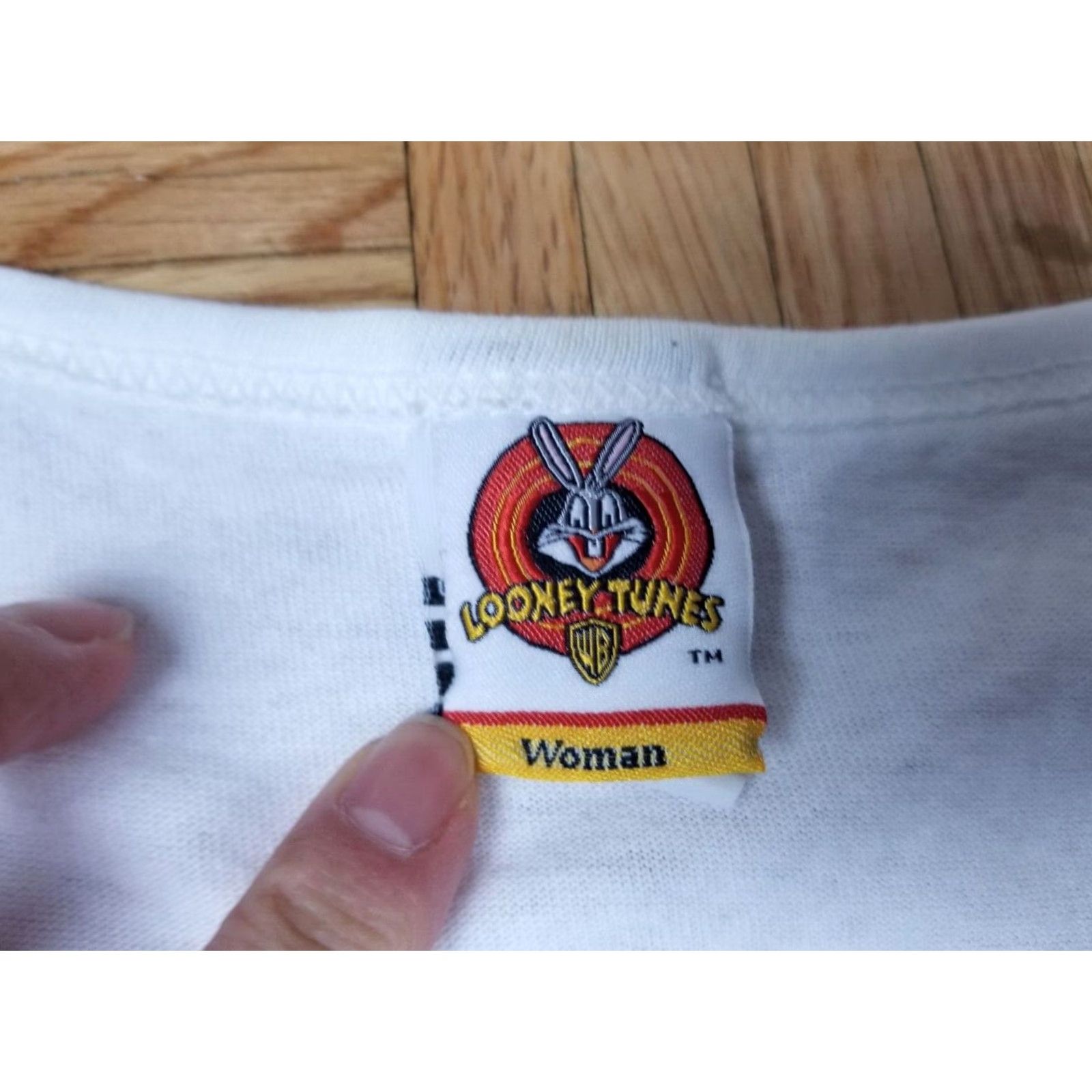 Vintage Looney Tunes TAZ TWEETY Vintage 1999 Women's T Shirt SZ L Brown Cotton Short Sleeve Round Neck T-Shirt Mens Retro USA Band Rock 27/32 Inches W22/W24 Size L / US 10 / IT 46 - 2 Thumbnail
