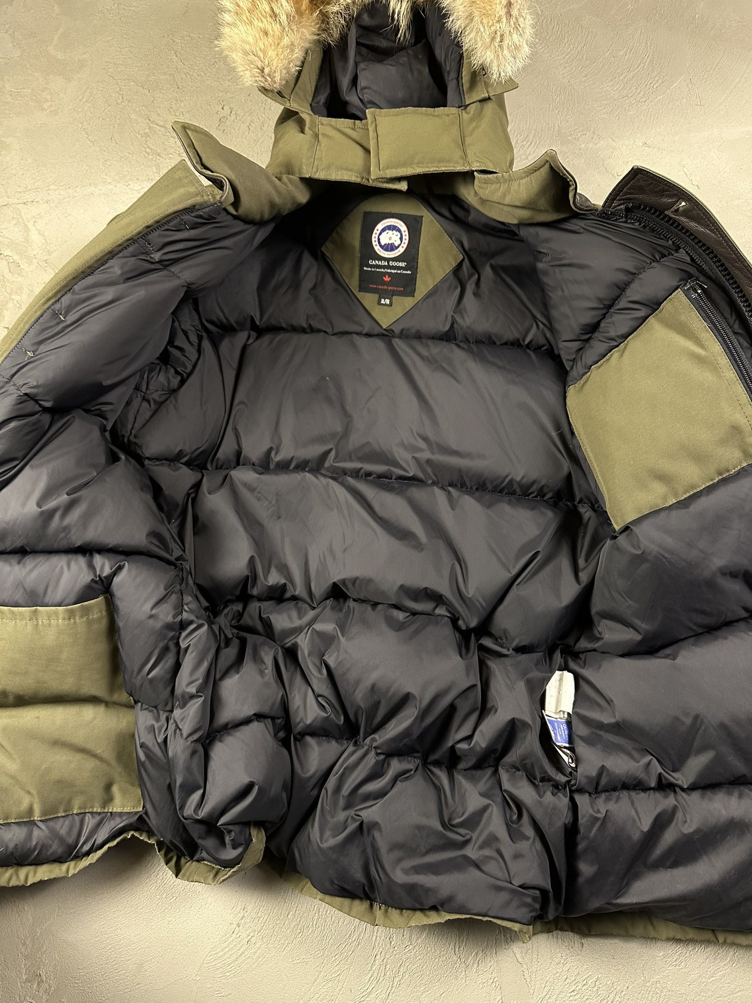 Canada Goose Canada Goose Baniff Fur Hood Military Down Winter Parka Size US XL / EU 56 / 4 - 2 Thumbnail