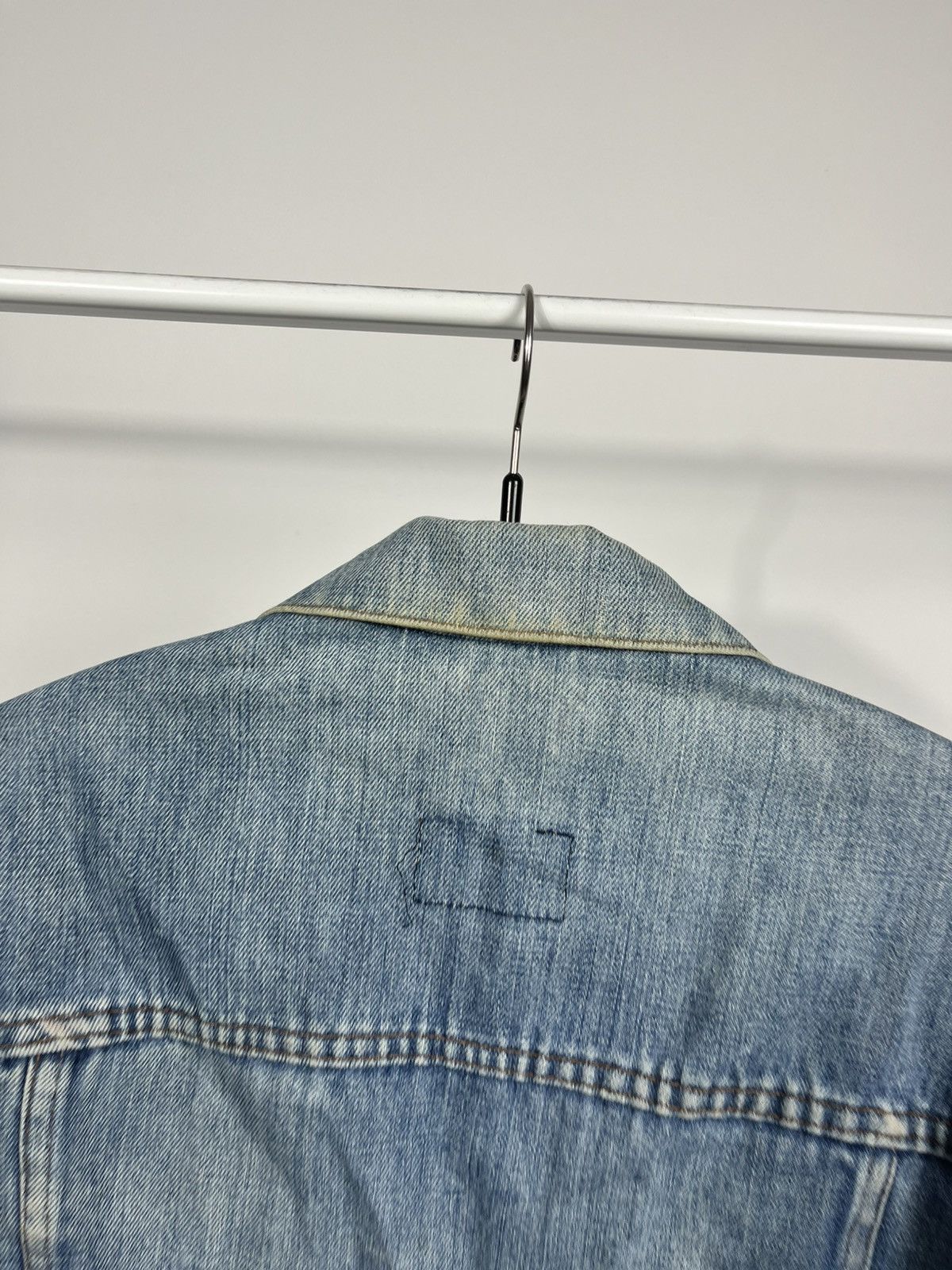 Levi's Vintage Levi’s Denim Jacket 1978 Made in France Faded Blue Size M / US 6-8 / IT 42-44 - 19 Thumbnail