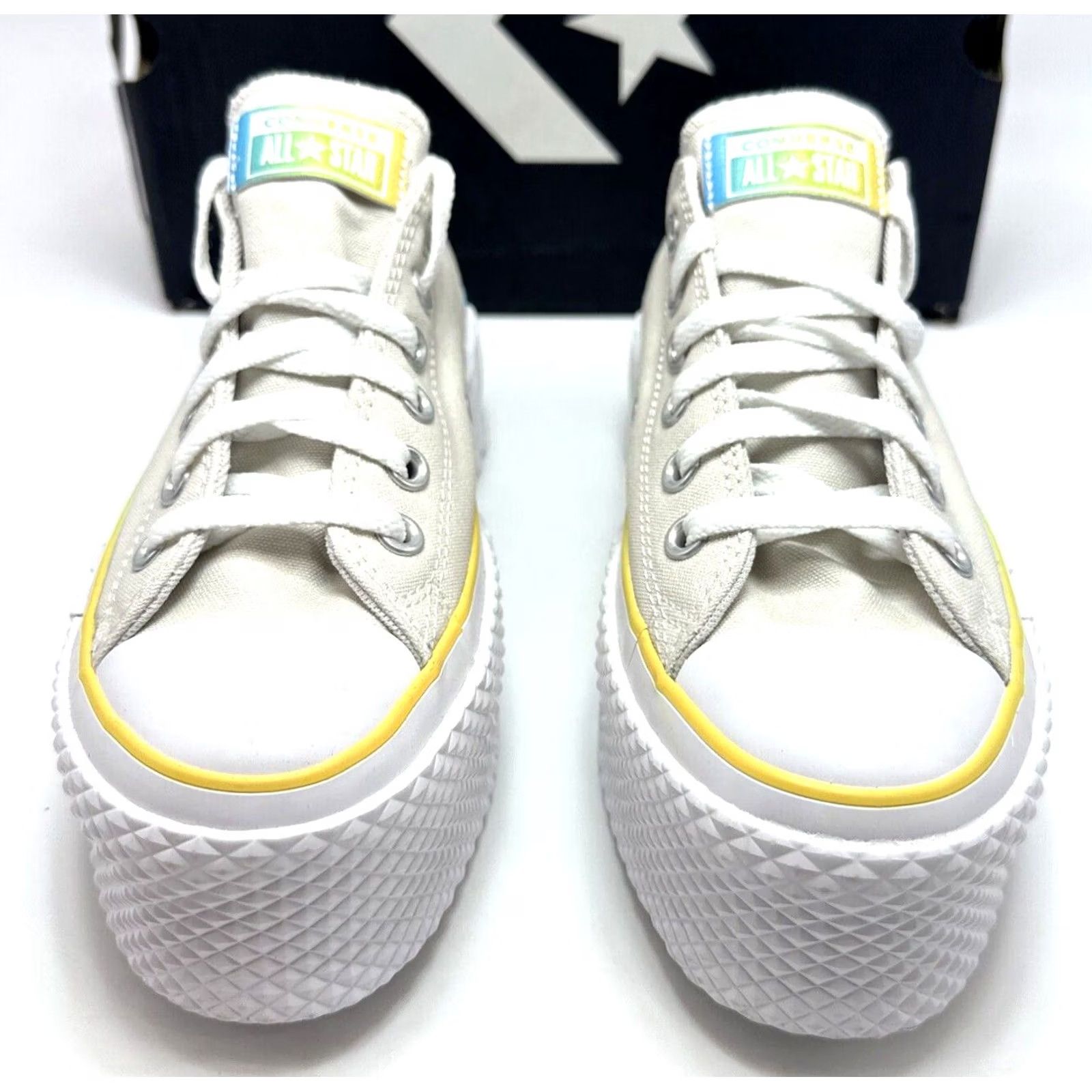 Converse Converse Chuck Taylor 2X Lift Platform Low Top White Sneakers Women Size 8 M Platform Logo Sneakers Women White 8 M Size M / US 6-8 / IT 42-44 - 3 Thumbnail