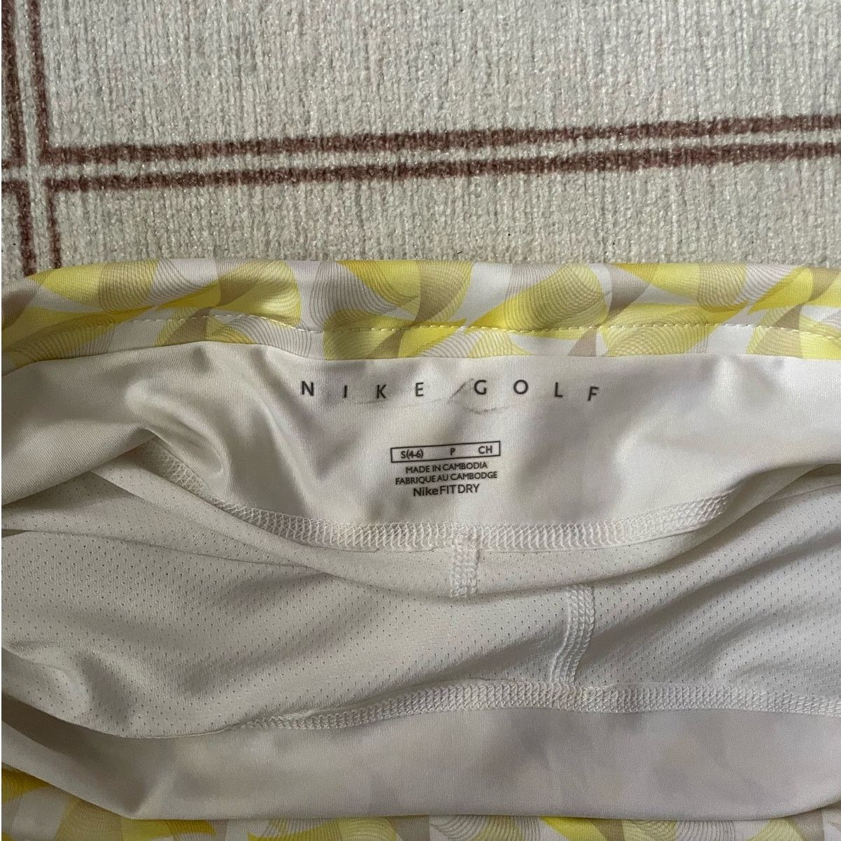 Nike Nikes Women Golf Skort Skirt Yellow White Size Small(46) Size 32" / US 10 / IT 46 - 2 Thumbnail