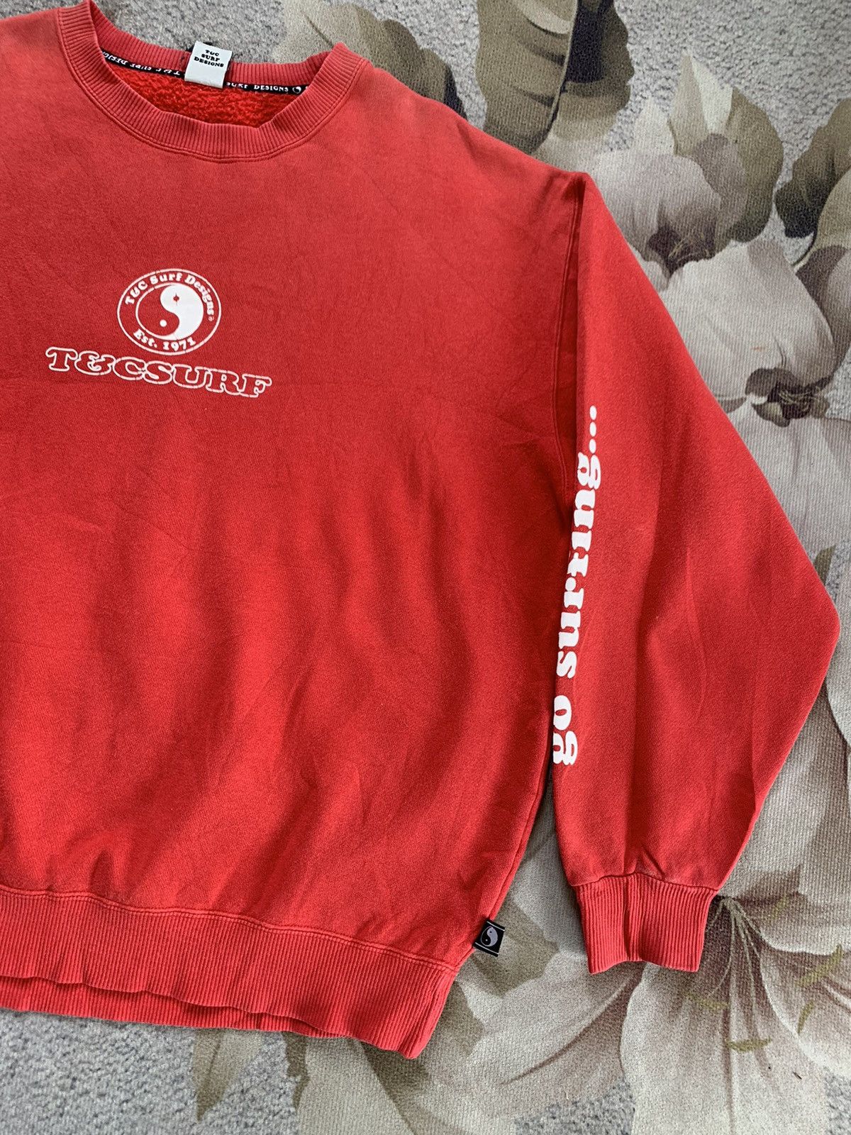 Vintage T&C SURF DESIGN HAWAII SWEATSHIRT Size US L / EU 52-54 / 3 - 4 Thumbnail