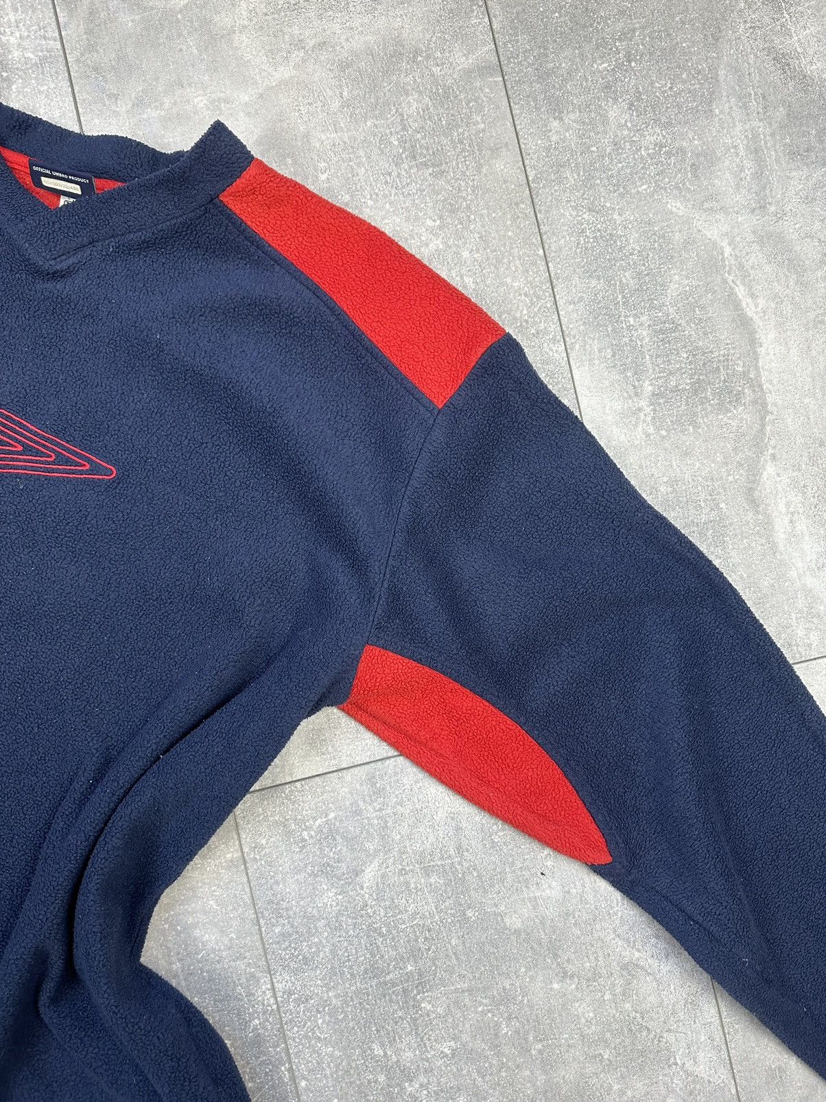 Umbro Umbro Vintage Fleece Sweatshirt Centr Logo Size US L / EU 52-54 / 3 - 8 Thumbnail