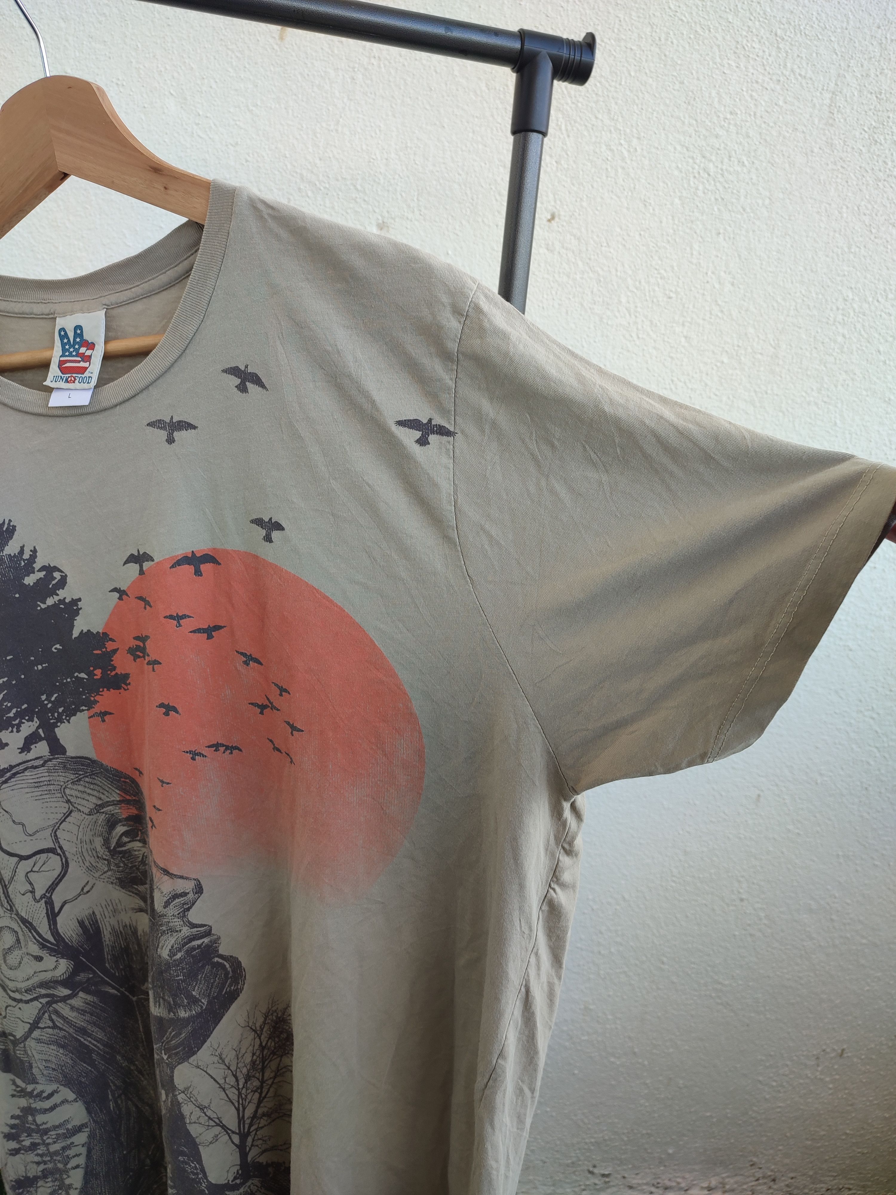 Junk Food Vintage Junk Food Skull Tees Size US L / EU 52-54 / 3 - 3 Thumbnail