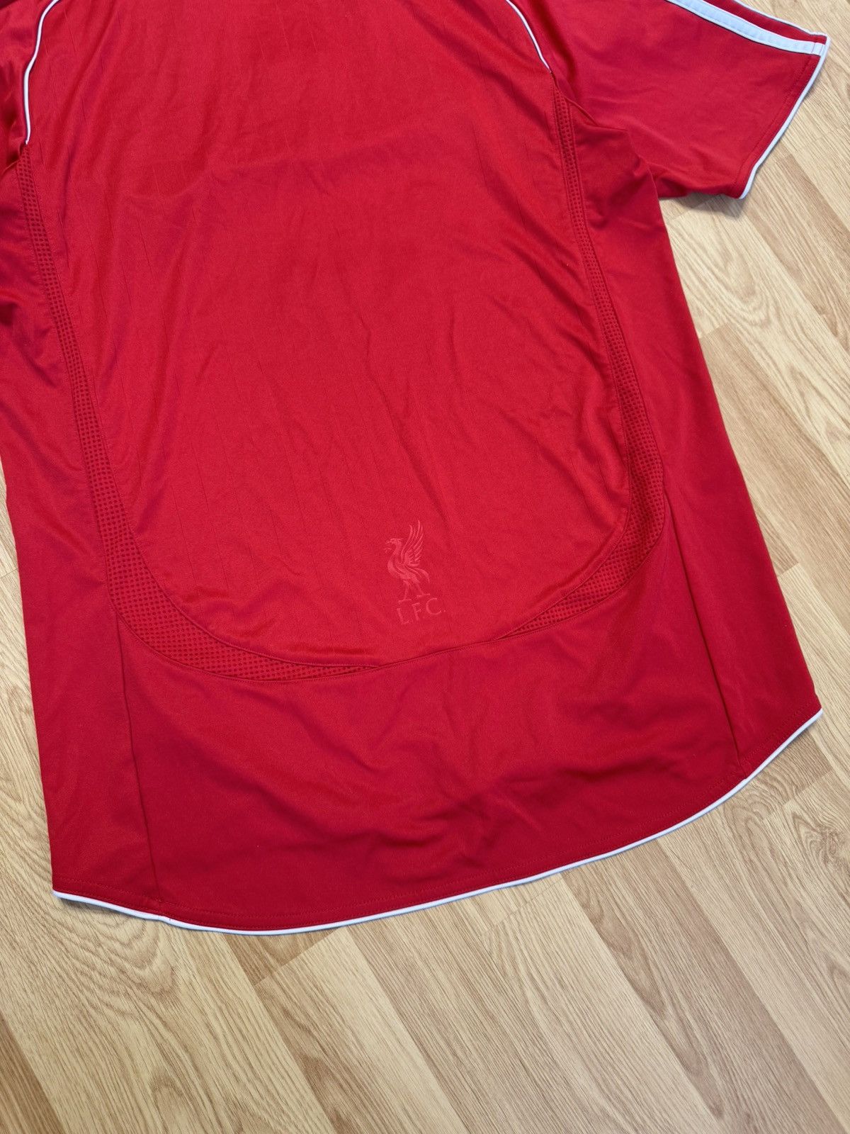 Adidas × Vintage Vintage Liverpool 2006/07 Adidas Soccer Jersey Size US M / EU 48-50 / 2 - 13 Thumbnail