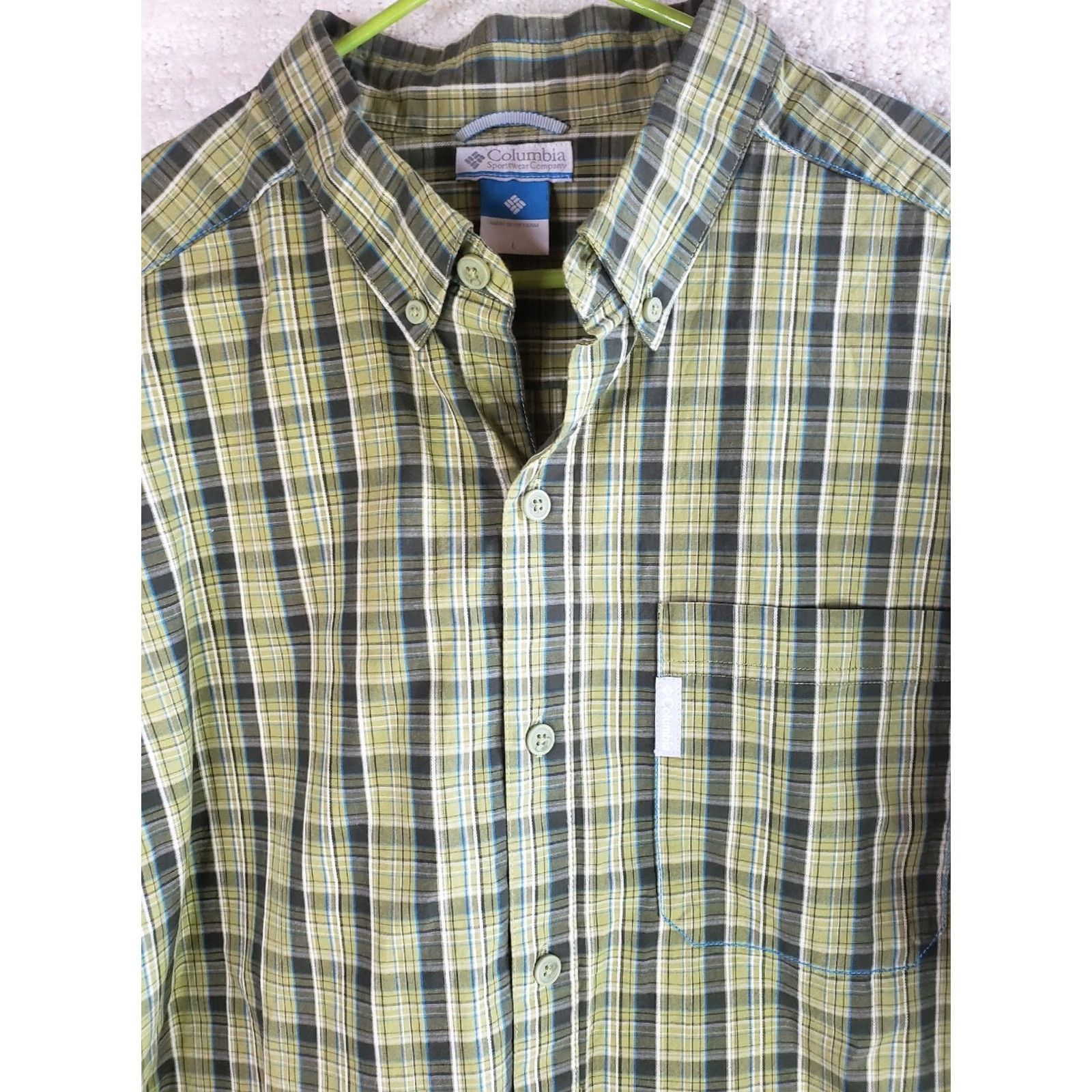 Vintage Columbia Men's L Green Plaid Long Sleeve Button-Up Shirt Nice! Shirt is in Absolutely Perfect Condition with no stains or blemishes. Pre-owned. Size US L / EU 52-54 / 3 - 4 Thumbnail