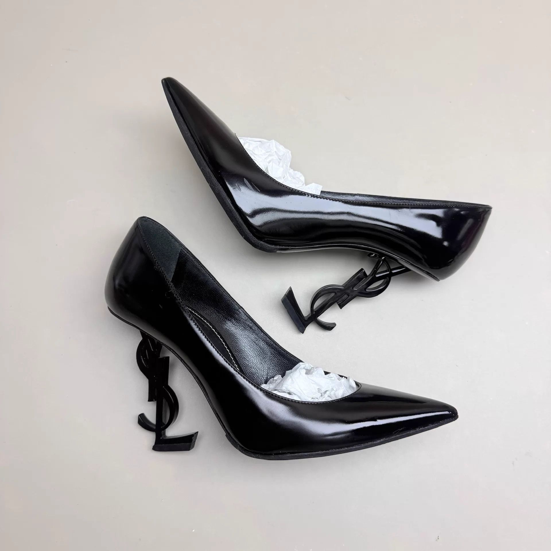 Yves Saint Laurent YSL Black Patent Leather Asymmetric Heel Pump Size 36 Size US 5.5 / IT 35.5 - 4 Thumbnail