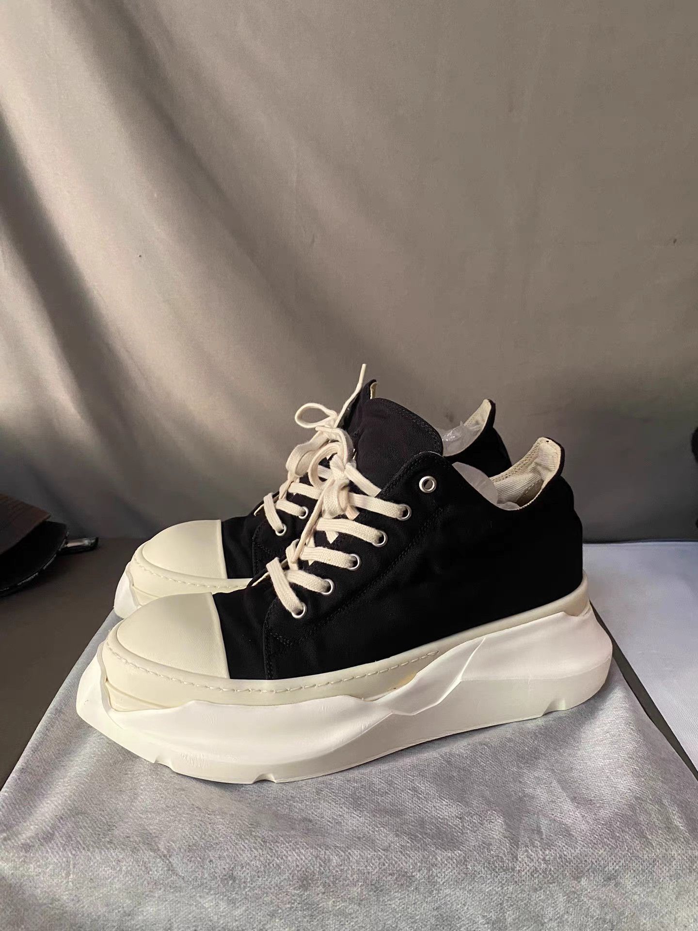 Rick Owens Rick Owens tractor sole sneakers Size US 10 / EU 43 - 1 Thumbnail