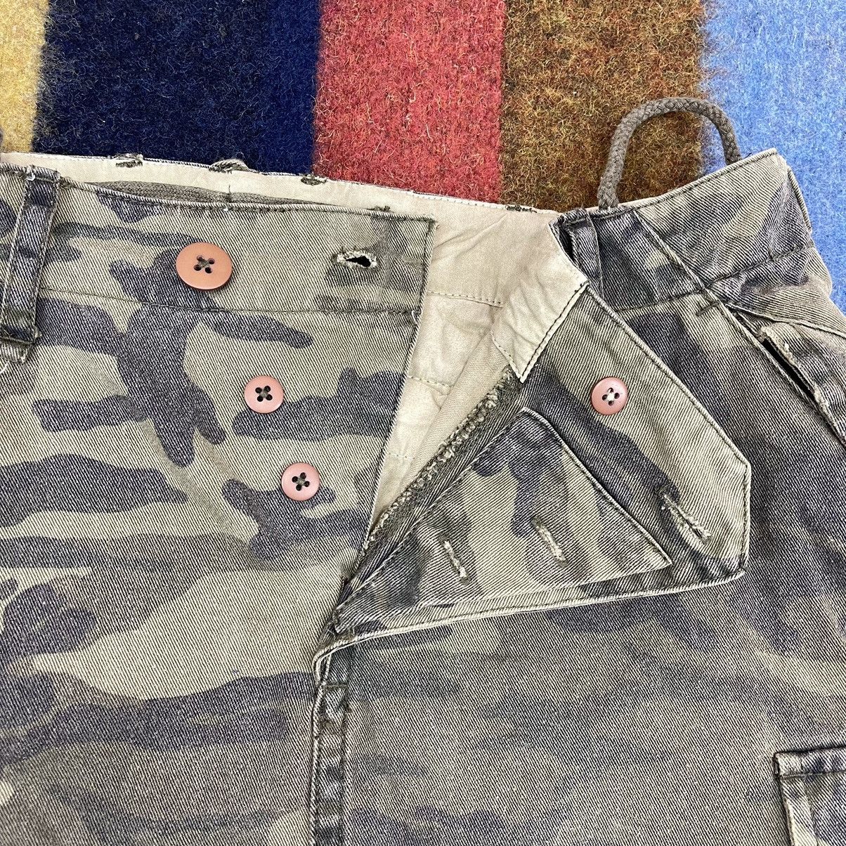 Avirex AVIREX Camouflage Mini Skirt #2780-100 Size 30" / US 8 / IT 44 - 3 Thumbnail