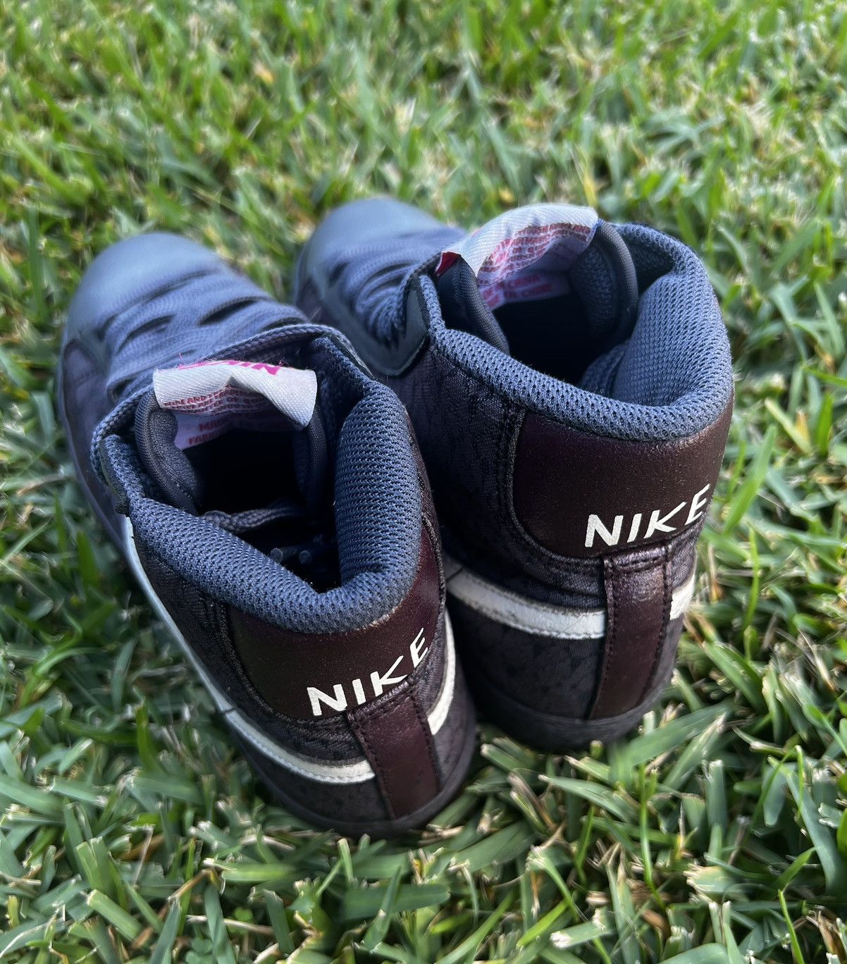 Nike RARE Nike Blazer Hi Womens size 8 Burgandy Scorpio shoes Size US 8 / IT 38 - 5 Thumbnail