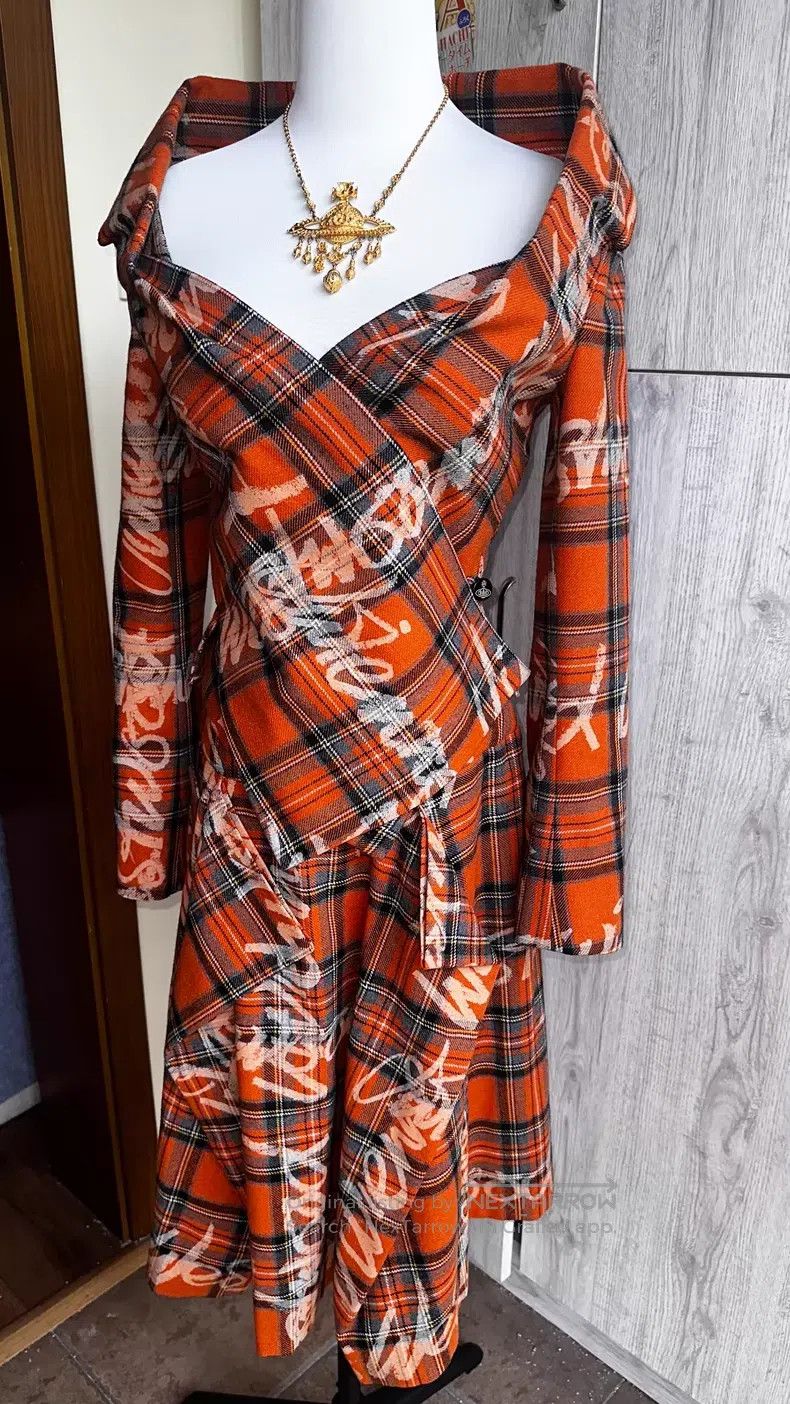 Vivienne Westwood Vivienne Westwood Orange Graffiti Suit Size M / US 6-8 / IT 42-44 - 3 Thumbnail