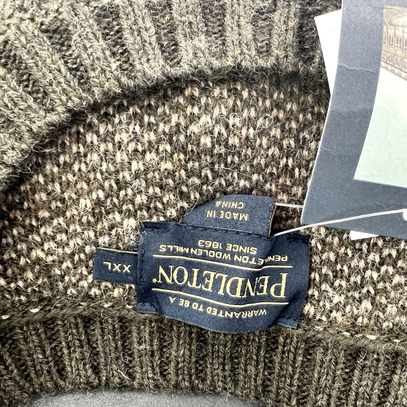 Pendleton VINTAGE Pendleton Men’s Shetland Wool Harding Crew Neck Sweater 2XL Green Classic Pullover Knits Mens Size US XXL / EU 58 / 5 - 5 Thumbnail
