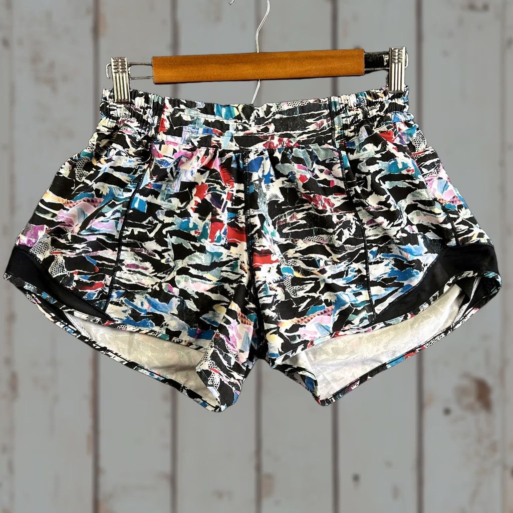 Lululemon Lululemon Hotty Hot Shorts 4” Inseam 8 Multi Color Athleisure Women Size 30" / US 8 / IT 44 - 1 Thumbnail
