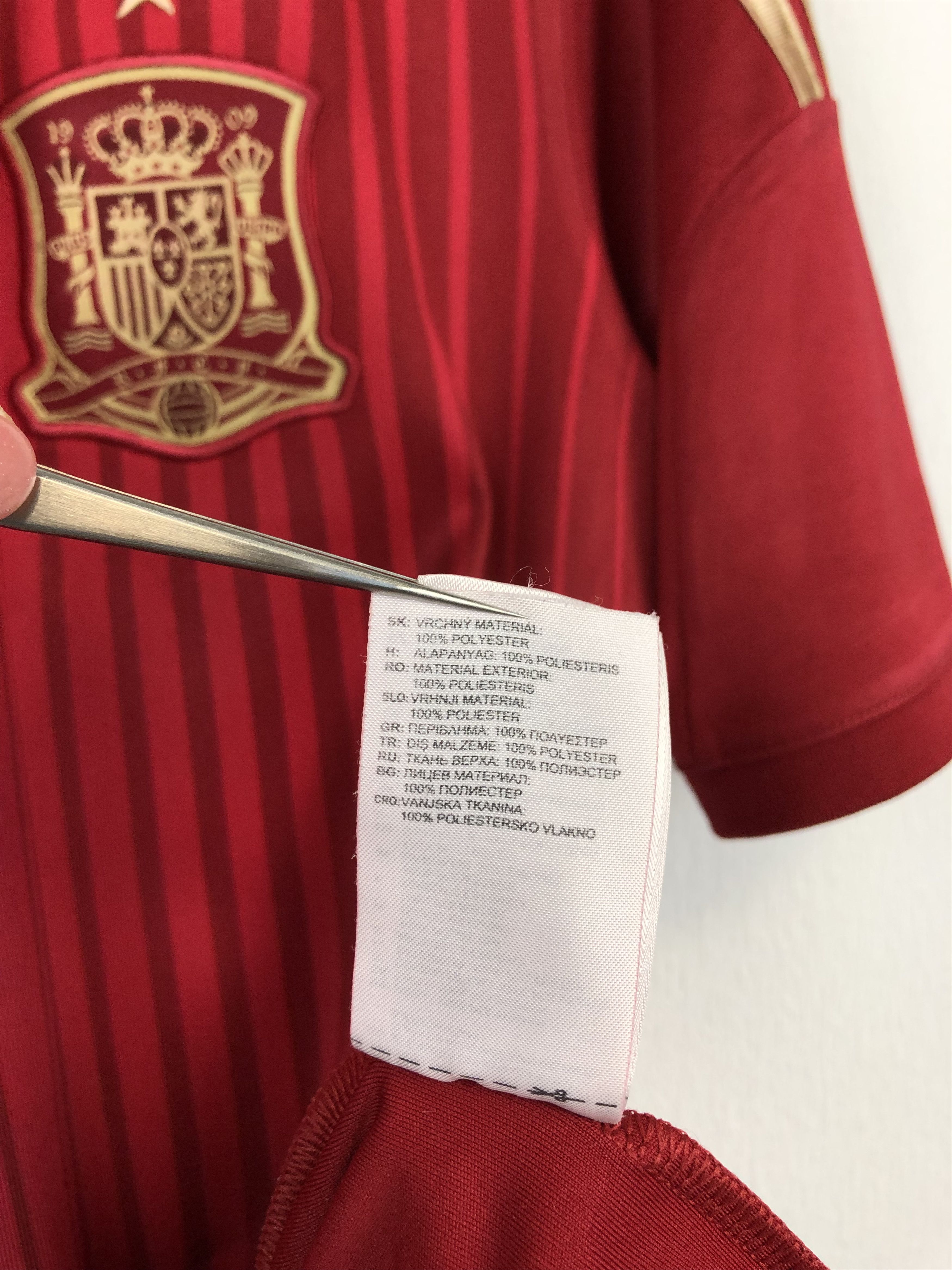 Adidas Spain Home football shirt 2014 Soccer Adidas Jersey Rare Size US S / EU 44-46 / 1 - 8 Thumbnail