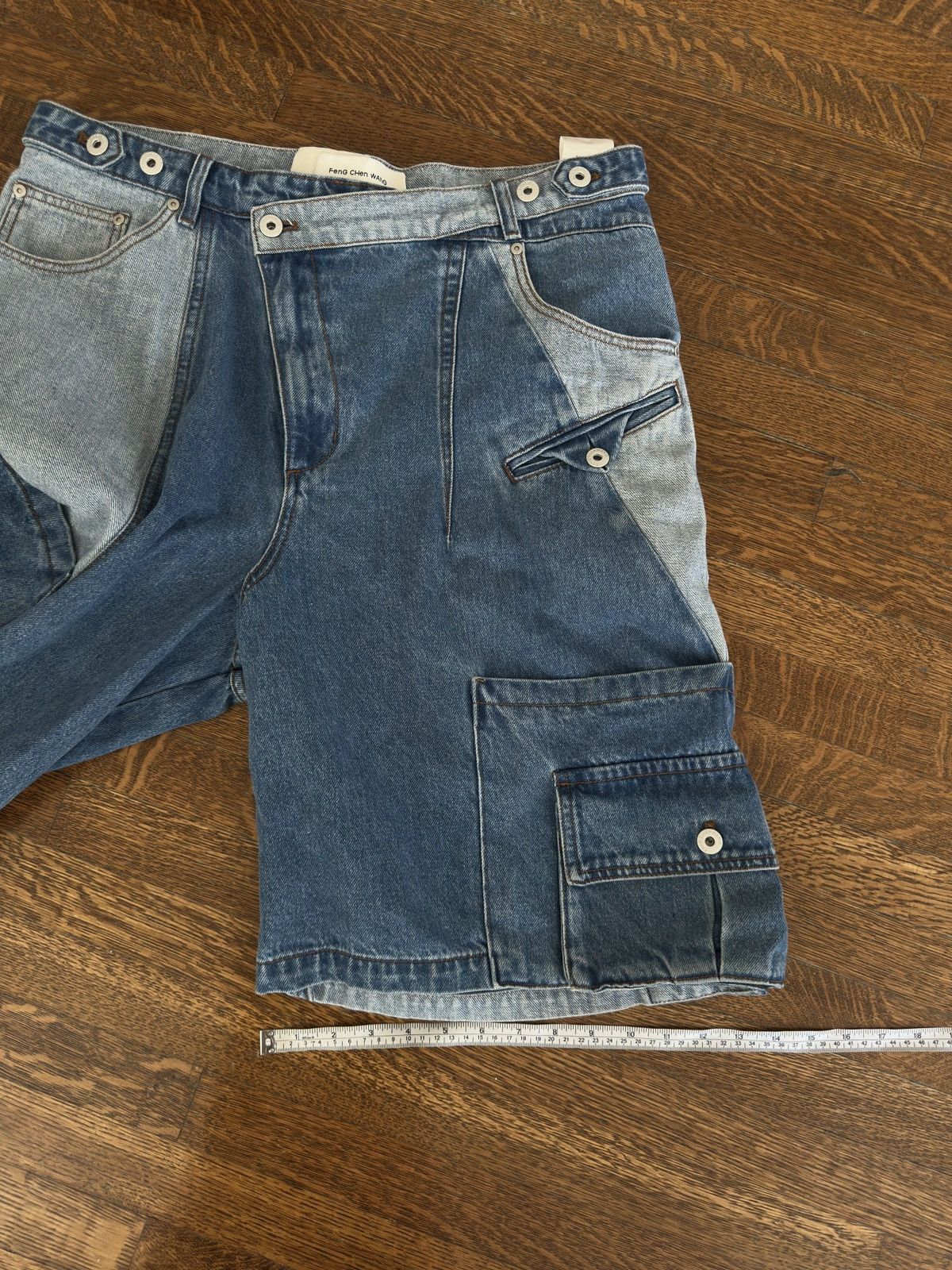 Feng Chen Wang Feng Chen Wang reworked denim cargo shorts Size US 36 / EU 52 - 5 Thumbnail