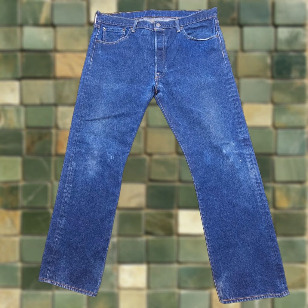 Levi's VINTAGE Levi's 501 Jeans Men 38 x 30 Dark Wash Denim Button Fly Regular Fit Blue 501 Series Classic American Mens Size US 38 / EU 54 - 1 Thumbnail