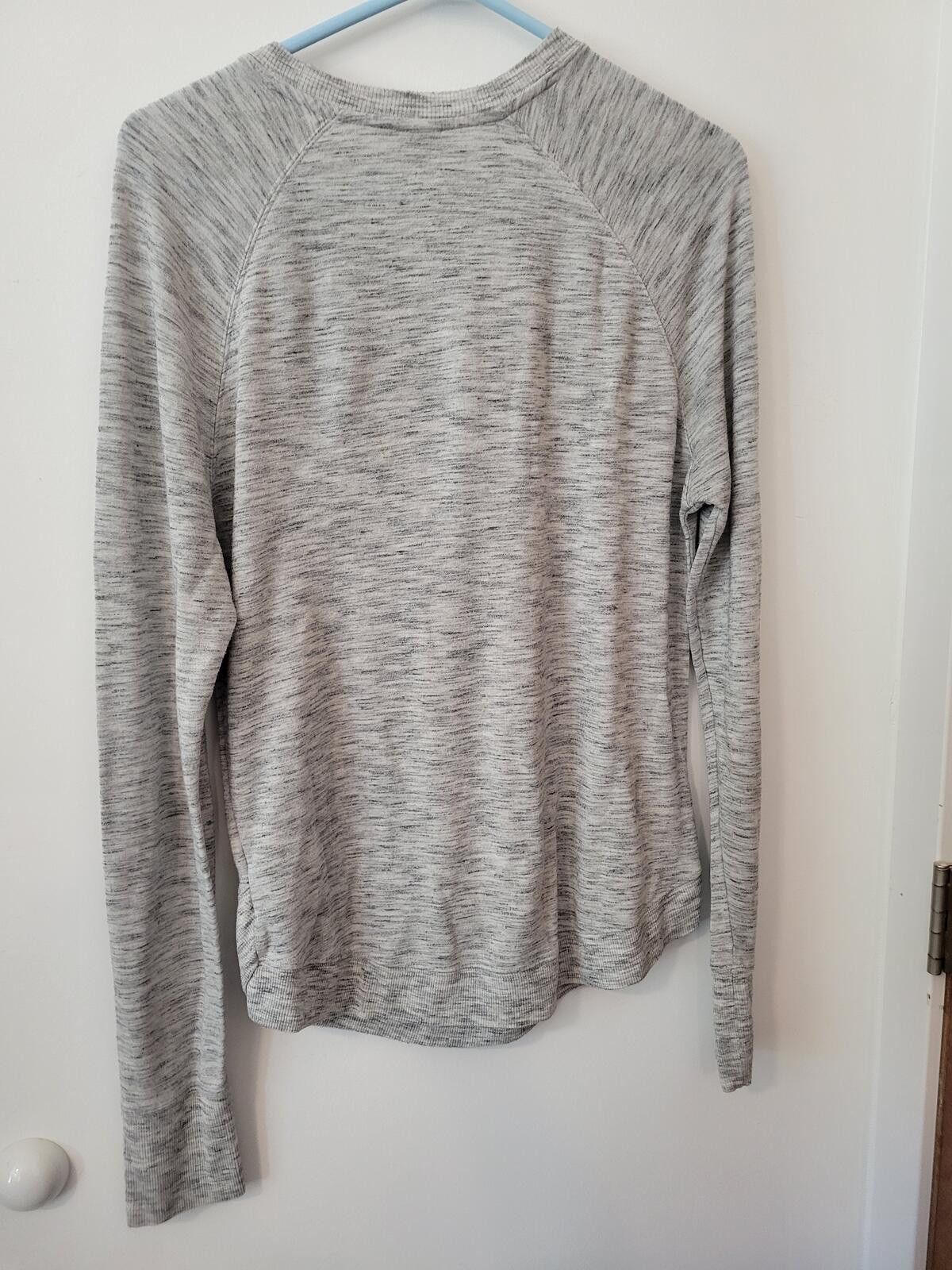 Other Athleta Women's Oversized Long Sleeve Blend Top, Size Small Size S / US 4 / IT 40 - 2 Thumbnail