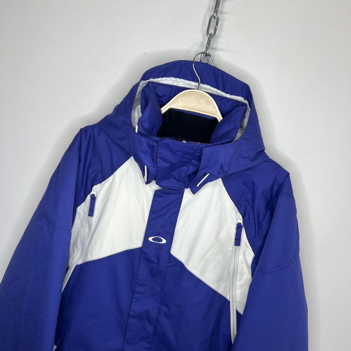Oakley 00s Oakley Vintage Waterproof Hooded Jacket Y2K Size US L / EU 52-54 / 3 - 4 Thumbnail