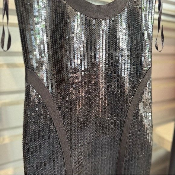 Bebe NWT BEBE BLACK SEQUIN MINI DRESS SZ EXTRA SMALL XS Size XS / US 0-2 / IT 36-38 - 2 Thumbnail