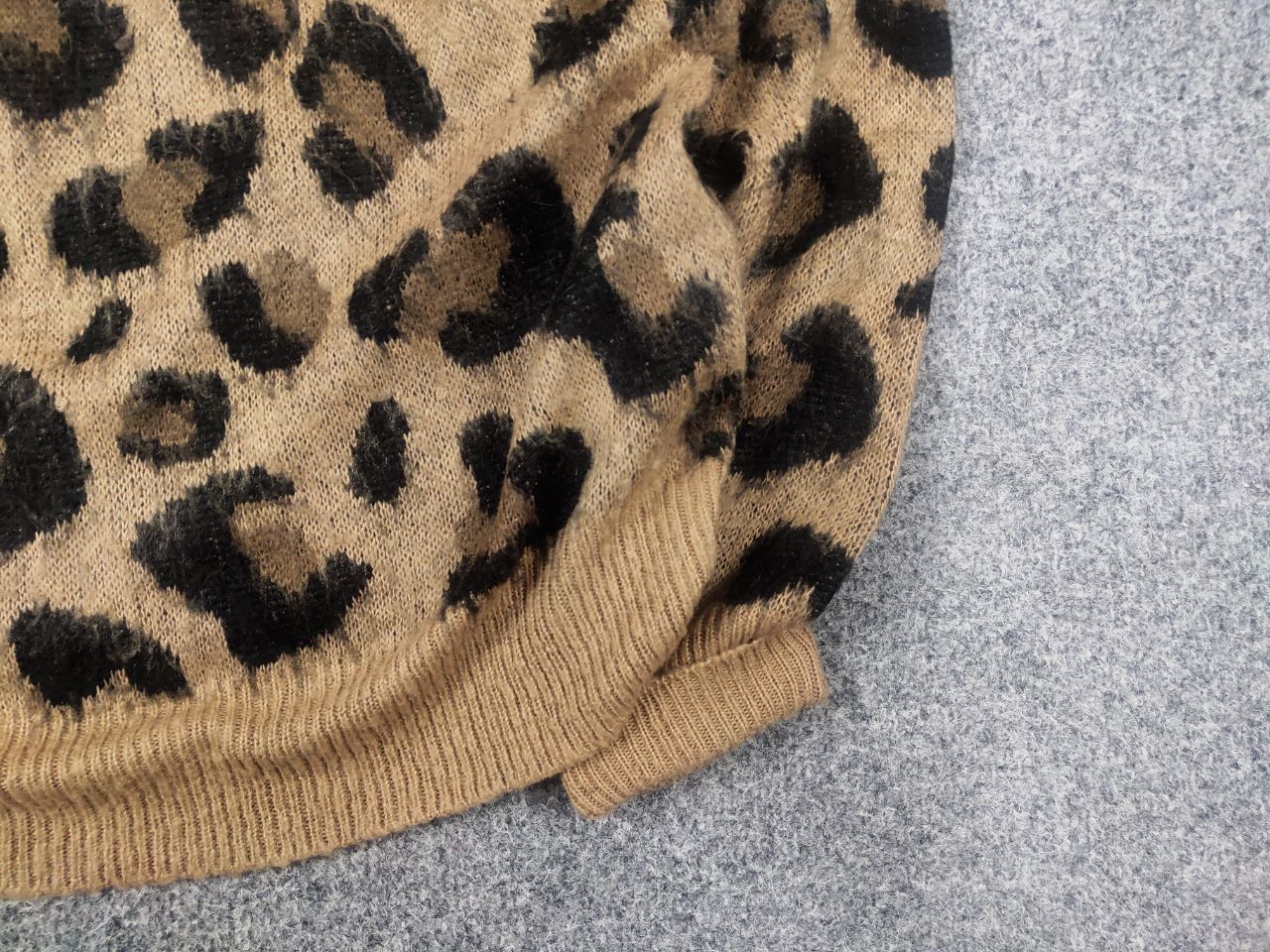 Japanese Brand Vintage leopard Mohair Style Sweater Y2K hysteric style Size US S / EU 44-46 / 1 - 6 Thumbnail
