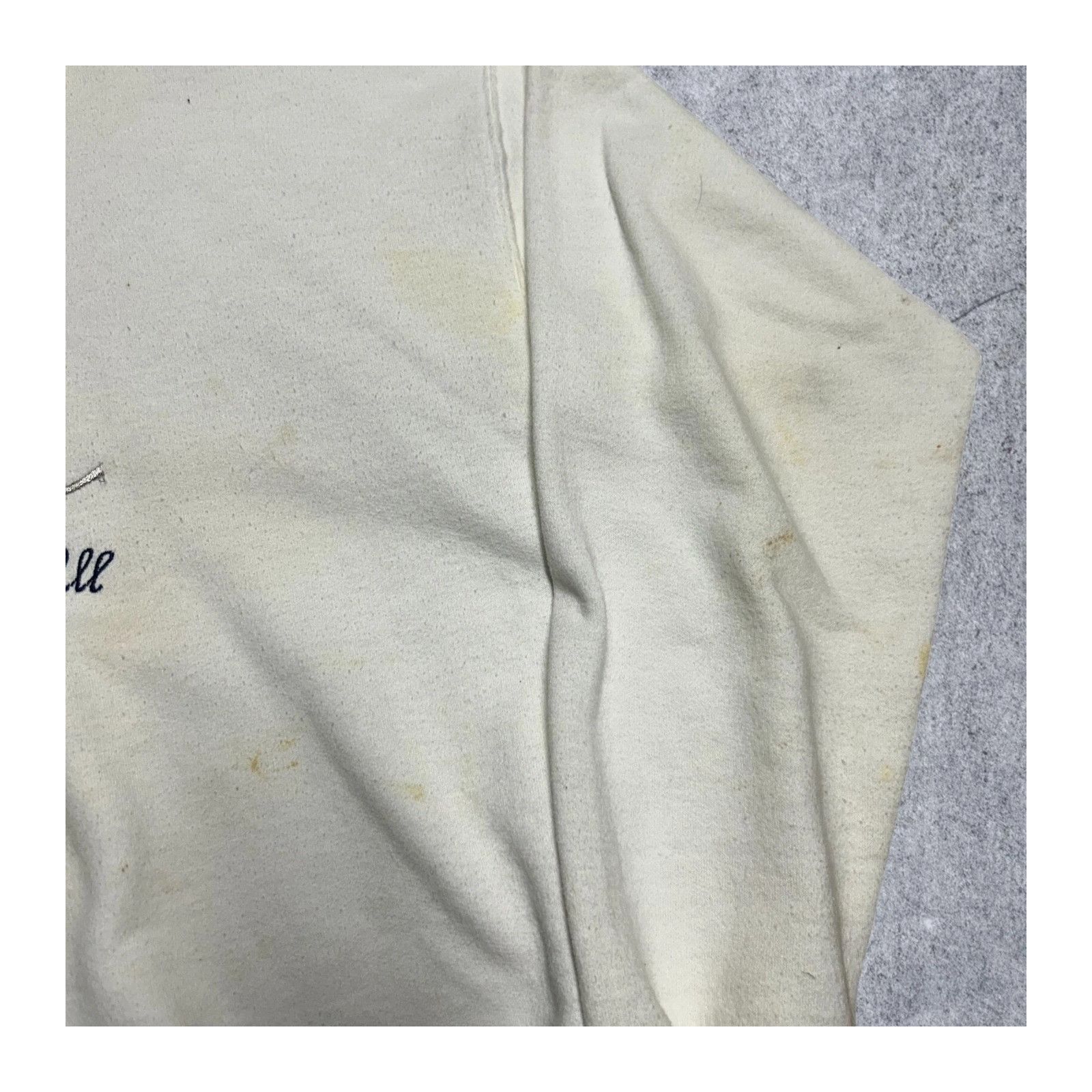 Jerzees Preloved Vintage Grandma Sweatshirt Stained White Size US XL / EU 56 / 4 - 4 Thumbnail