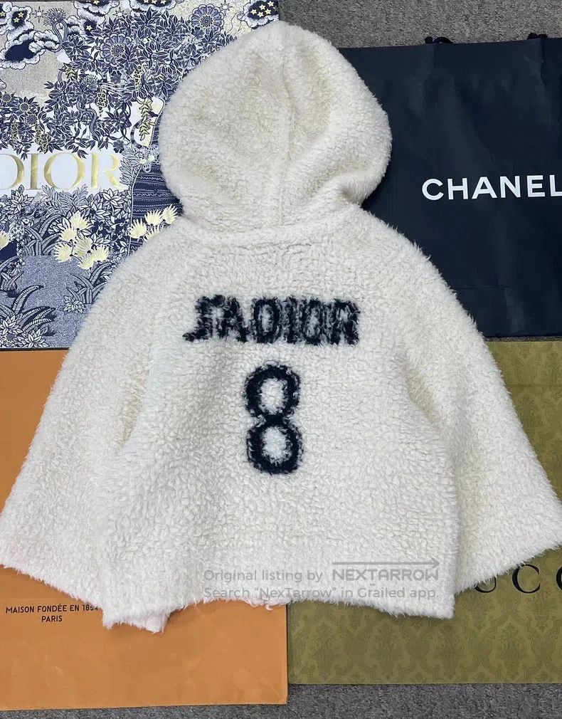 Dior Dior White lamb's wool hooded zipper jacket Size XS / US 0-2 / IT 36-38 - 2 Thumbnail