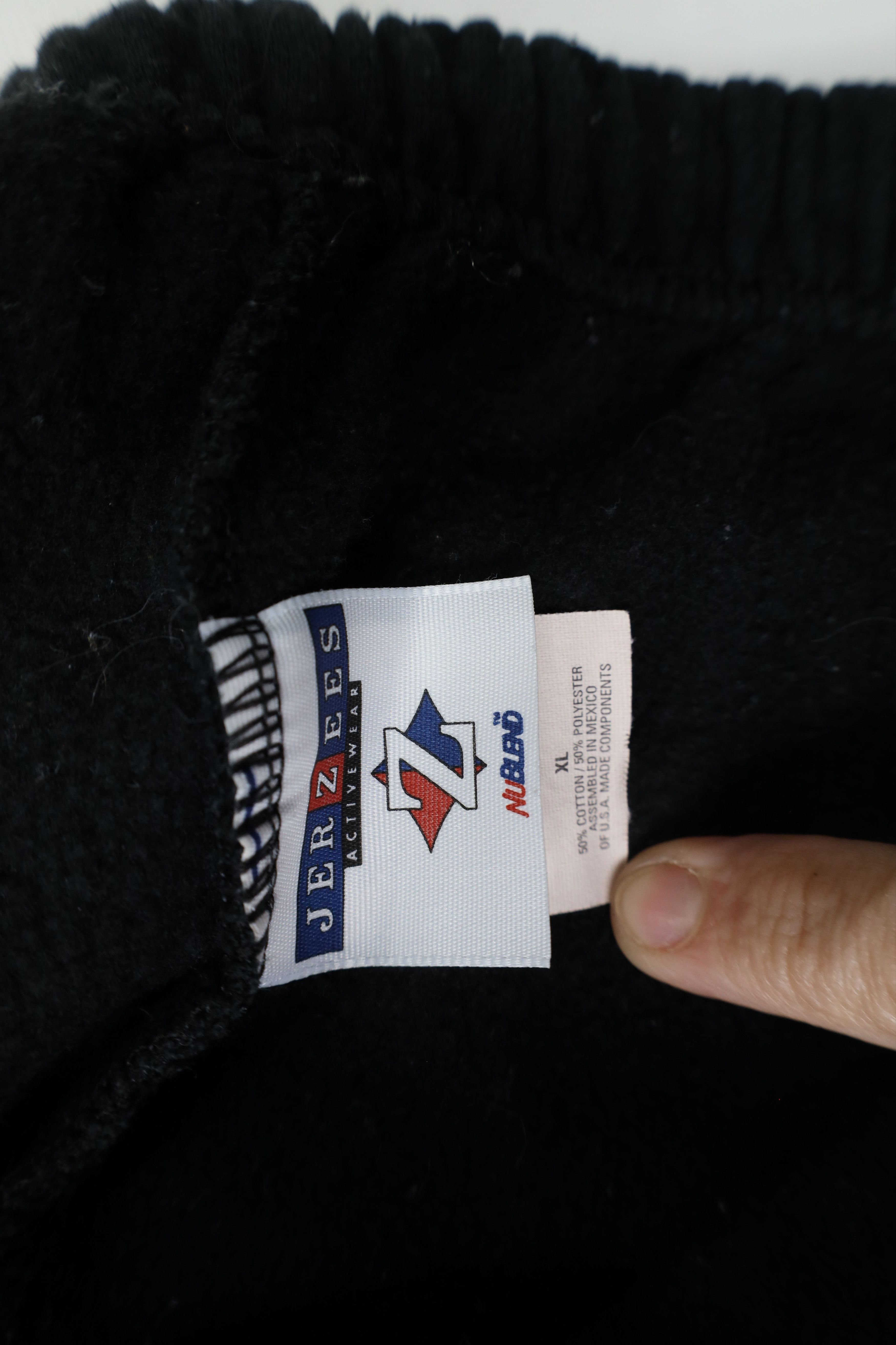 Vintage Vintage 90s Streetwear Blank Cuffed Sweatpants Joggers Black Size US 38 / EU 54 - 5 Thumbnail