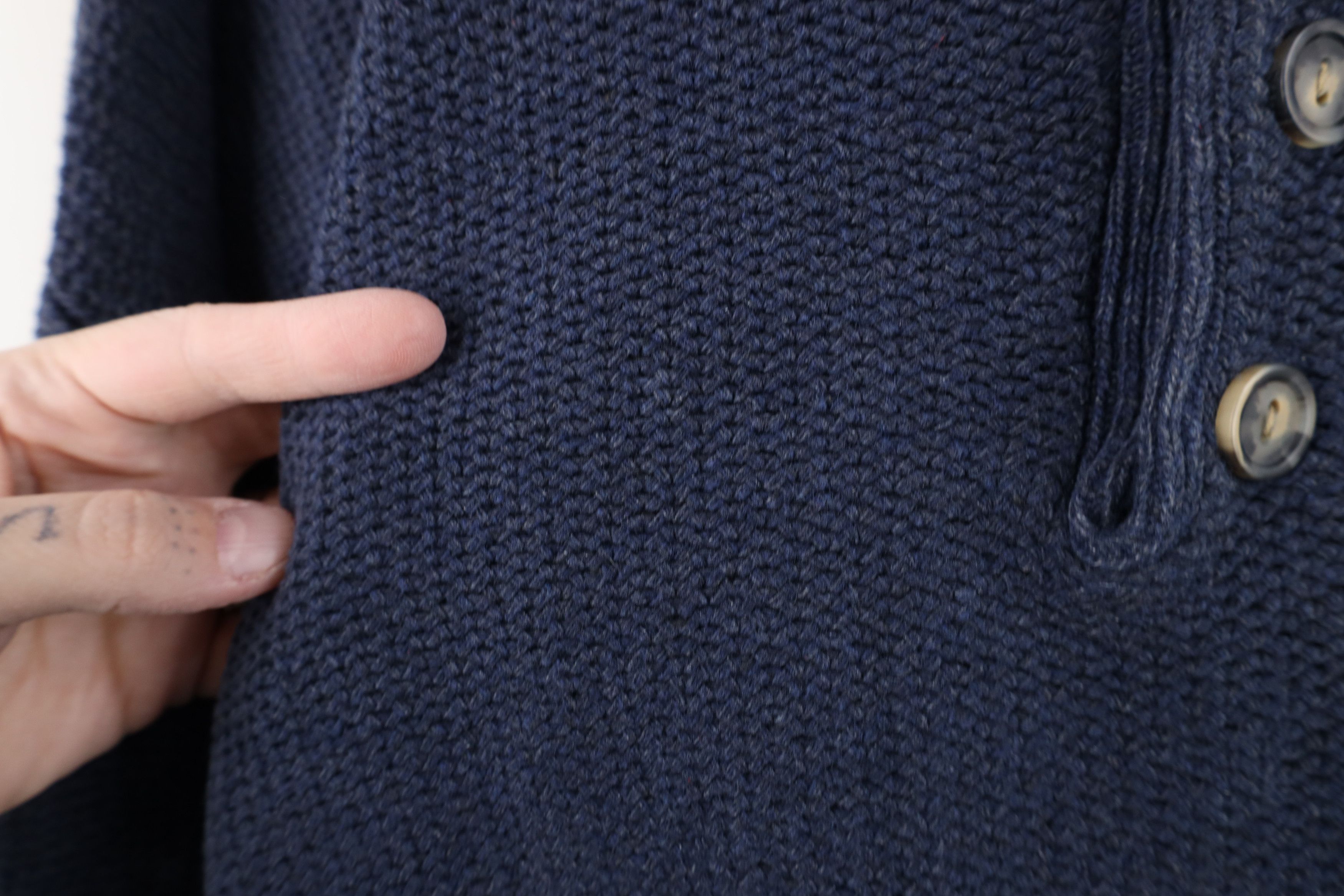 Vintage Vintage 90s Streetwear Tight Weave Knit Henley Sweater USA Size US L / EU 52-54 / 3 - 6 Thumbnail