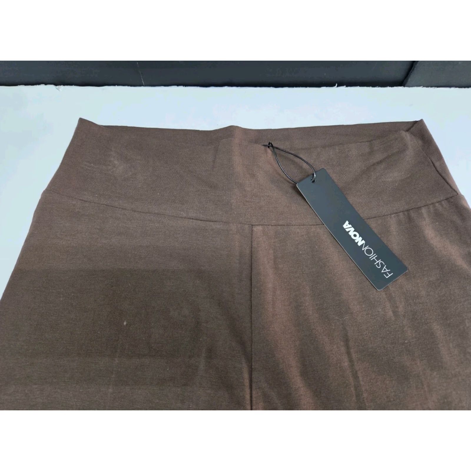 Fashion Nova NWT Fashion Nova Running Around Women's High Rise Leggings Chocolate M #8322 Size 32" / US 10 / IT 46 - 3 Thumbnail