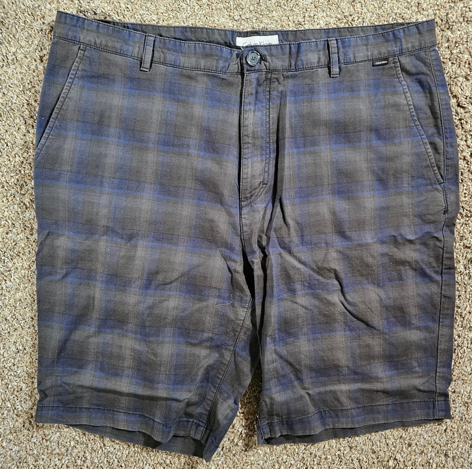 Calvin Klein Calvin Klein Sz 38 Black Blue Plaid Shorts Size US 38 / EU 54 - 1 Thumbnail