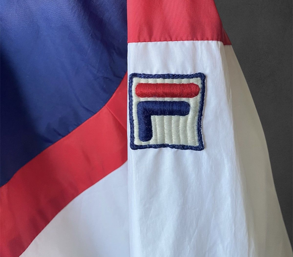 Fila Rare Vintage Fila Nylon Beige Blue Red Bomber Light Jacket Size US XL / EU 56 / 4 - 9 Thumbnail