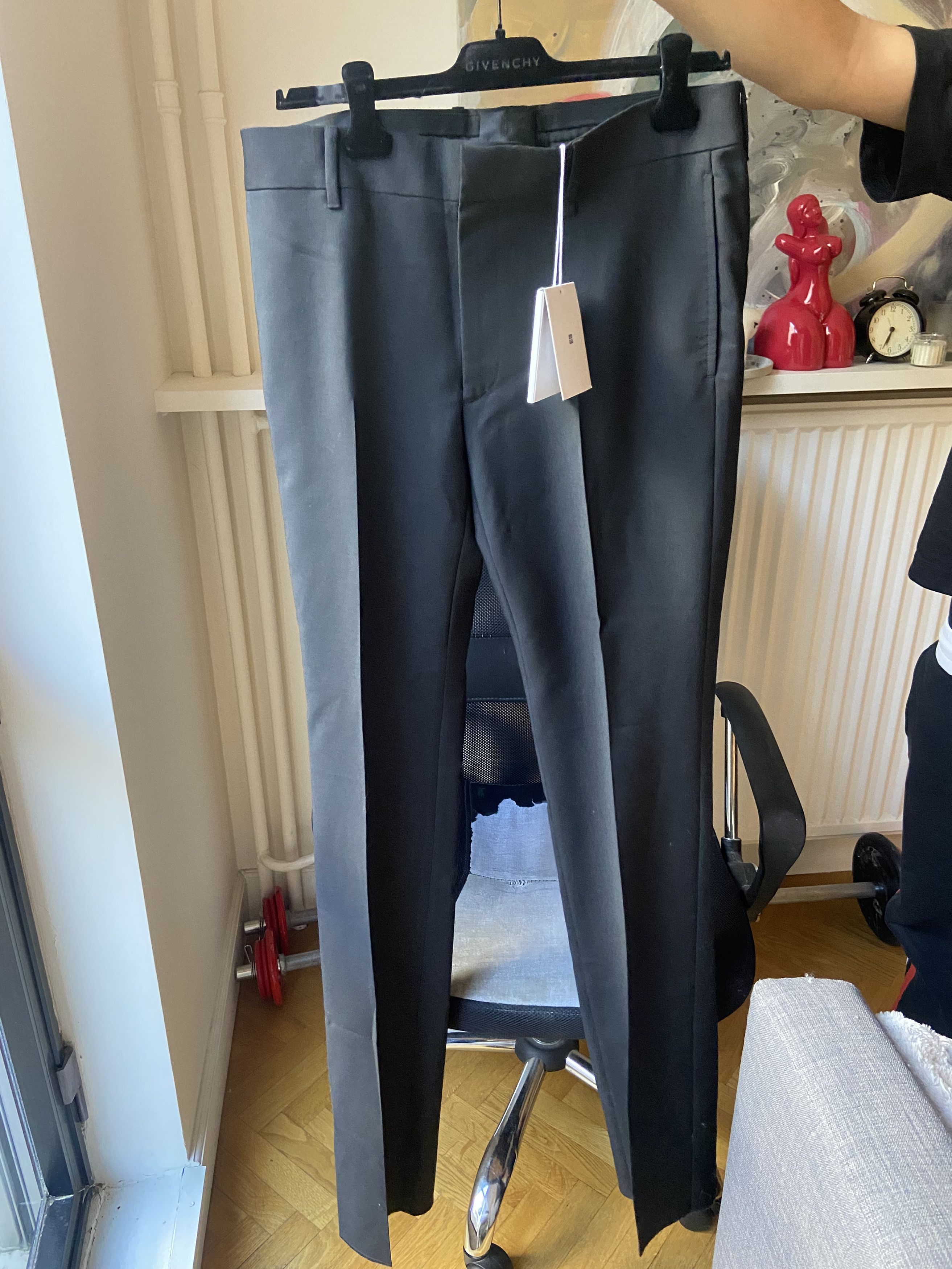 Givenchy Givenchy Black Classic-Fit Trousers Size US 34 / EU 50 - 2 Thumbnail