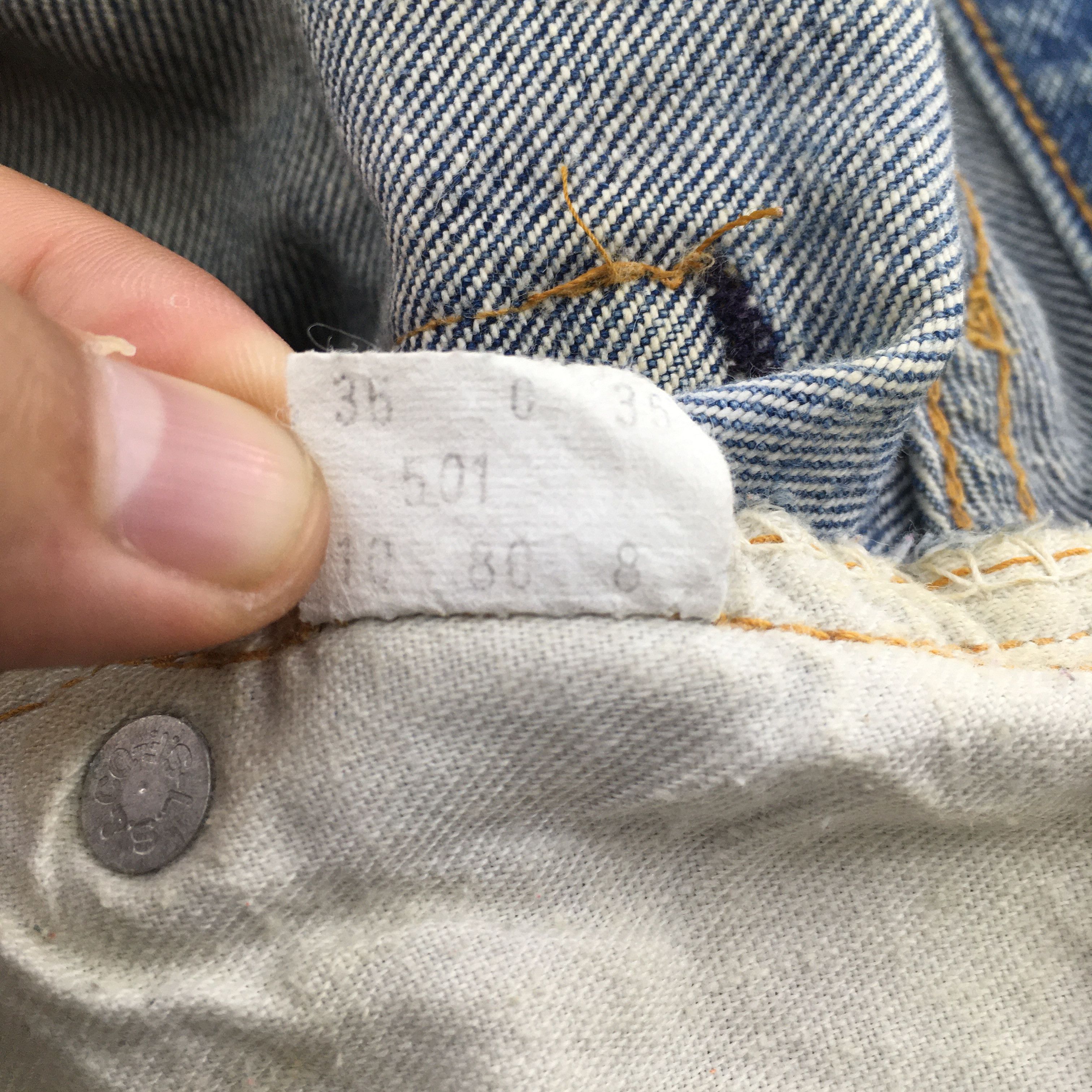 Levi's Size 28x28 Vintage 90s Levi's 501 Faded Blue Jeans S1452 Size US 28 / EU 44 - 13 Thumbnail