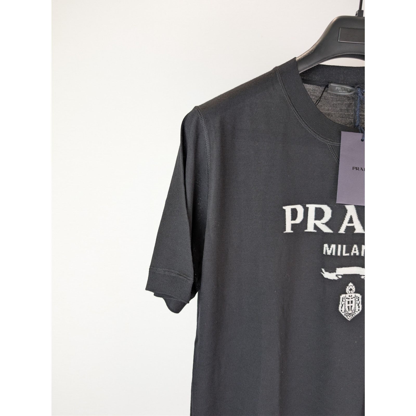 Prada o1rshd1 Logo Intarsia Short Sleeve Crewneck Sweater in Black Size US M / EU 48-50 / 2 - 6 Thumbnail