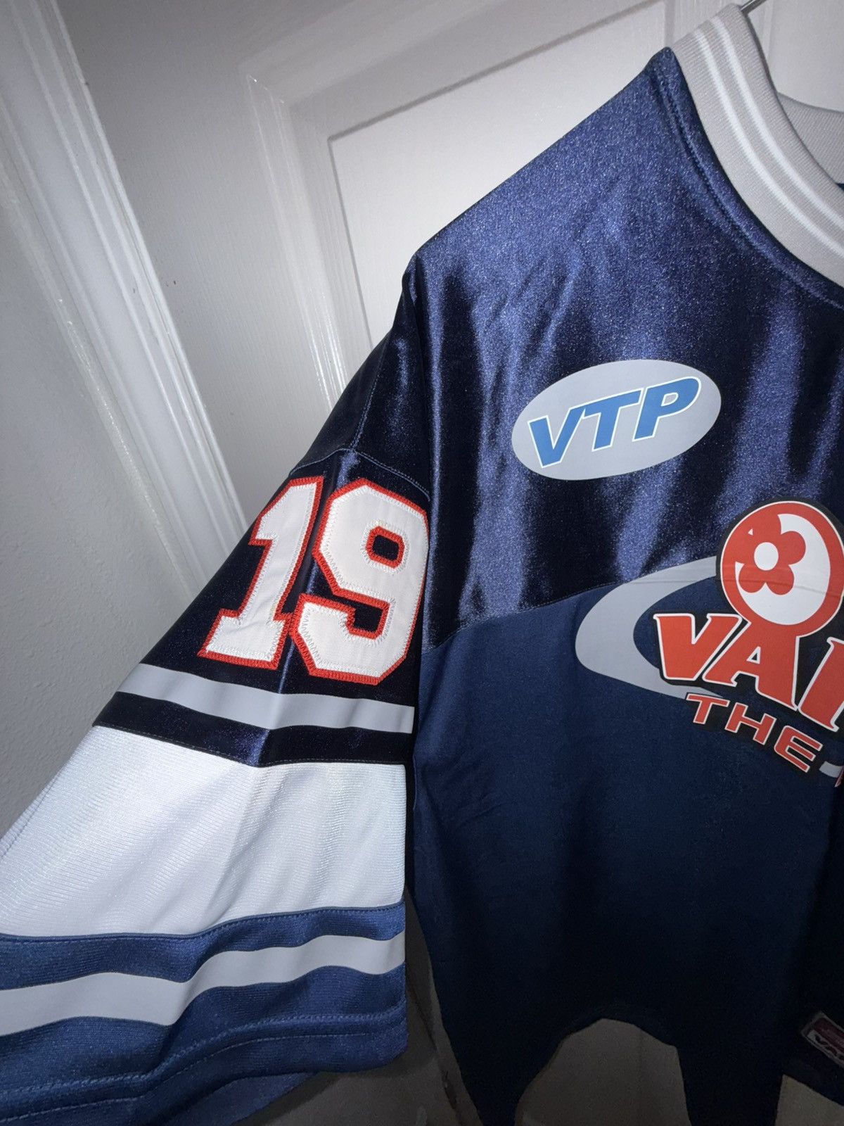Vandy The Pink Vandy The Pink VTP Football Jersey Navy Sequin #99 Size XL 🌸 Size US XL / EU 56 / 4 - 4 Thumbnail