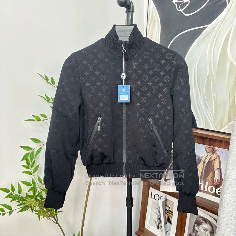 Louis Vuitton Louis Vuitton Black full-print print logo jacket Size XXS / US 00 / IT 34 - 1 Thumbnail