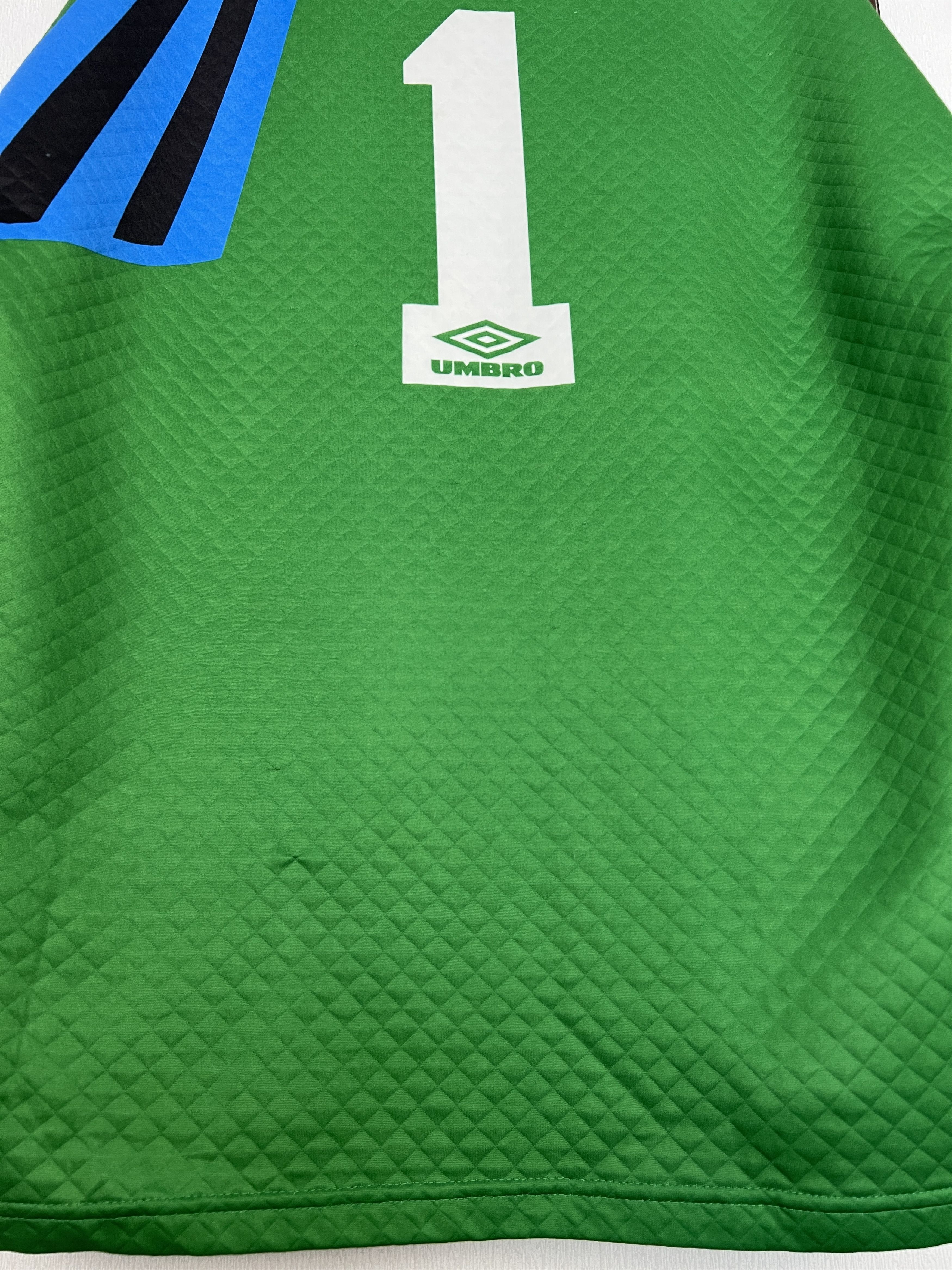 Umbro Manchester United Goalkeeper football shirt Soccer Jersey Size US M / EU 48-50 / 2 - 10 Thumbnail