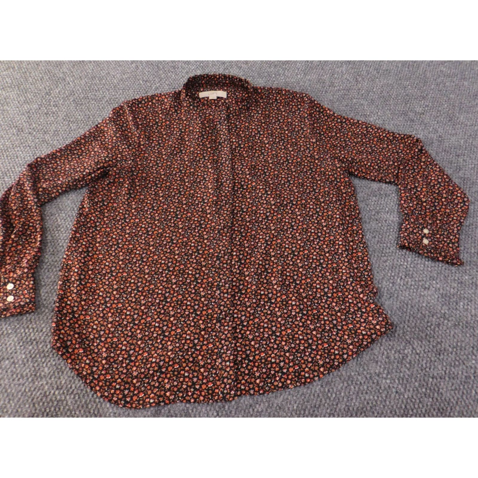 Ann Taylor Ann Taylor Loft Shirt Womens L Red Floral Button-Up Casual Long Sleeve Round Neck Pullover Rayon Woven Button-Front Vintage: No Size L / US 10 / IT 46 - 3 Thumbnail
