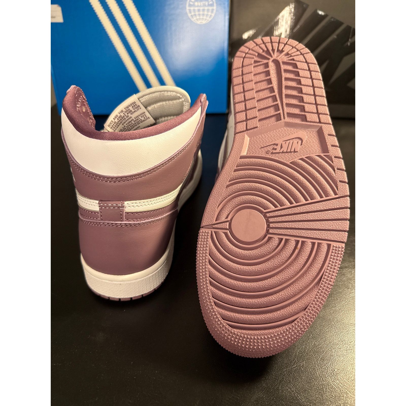 Jordan Brand Jordan 1 Retro High OG -Mauve- Sz 9.5M (NEW IN BOX) Size US 9.5 / EU 42-43 - 2 Thumbnail