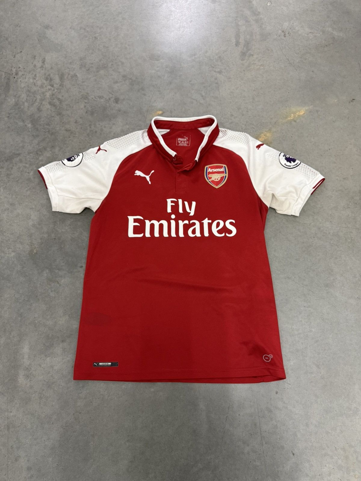 Puma Arsenal FC 2017 Hector Bellerin Puma #24 Soccer Jersey RARE Size US M / EU 48-50 / 2 - 2 Thumbnail