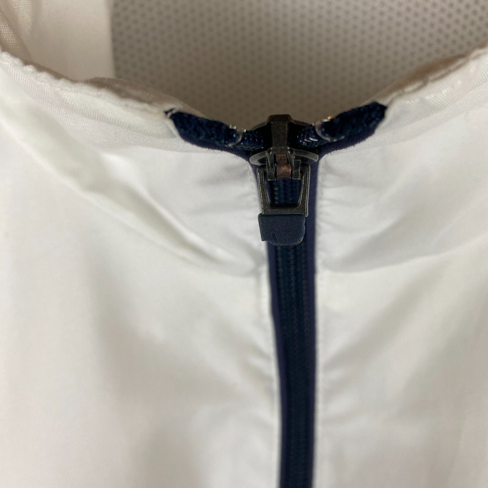 Nike Nike Vintage Track Jacket Men's Size L White Big Swoosh ` Size US L / EU 52-54 / 3 - 5 Thumbnail