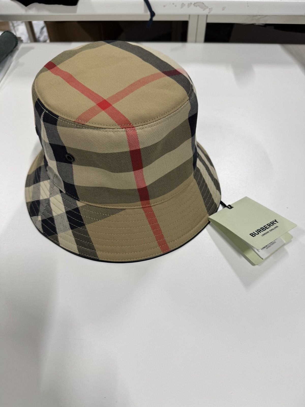 Burberry Burberry Classic Check Bucket Hat 600$ Size ONE SIZE - 1 Thumbnail