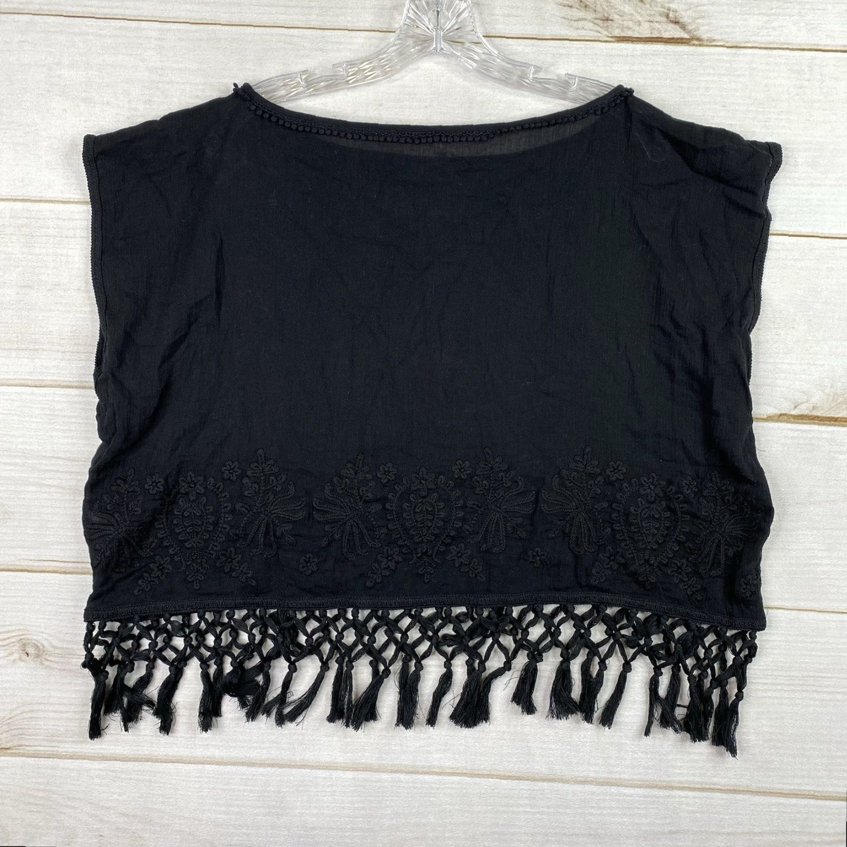 Victoria's Secret VINTAGE Victoria's Secret Top Womens XS Gauzy Cotton Black Embroidered Fringe Boxy Boho Size XS / US 0-2 / IT 36-38 - 8 Thumbnail